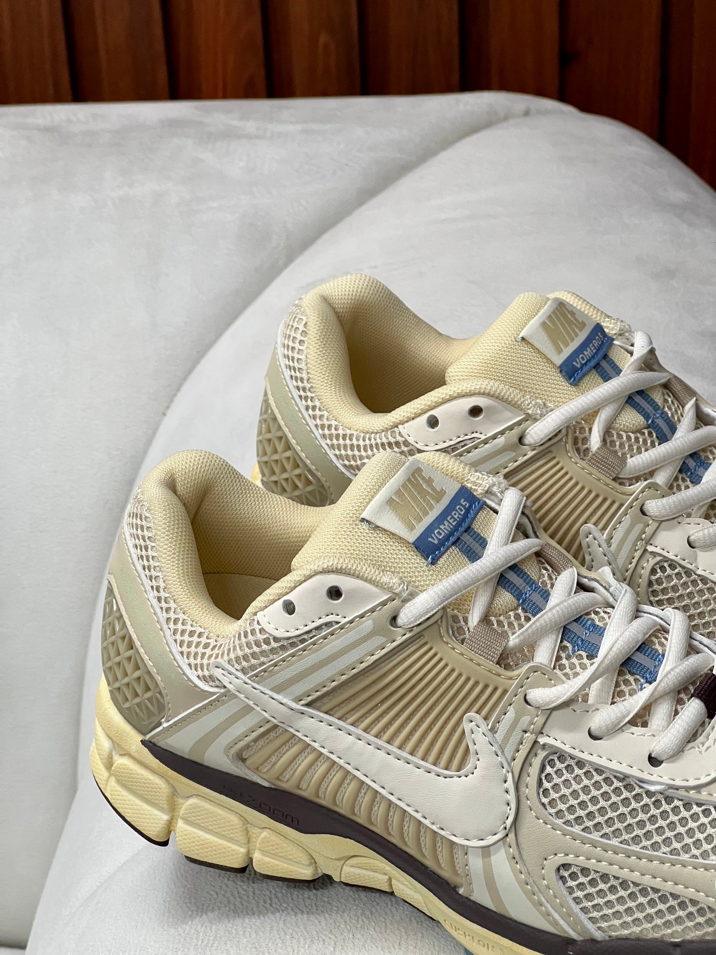 Nike Air Zoom Vomero 5 Oatmeal Beige
