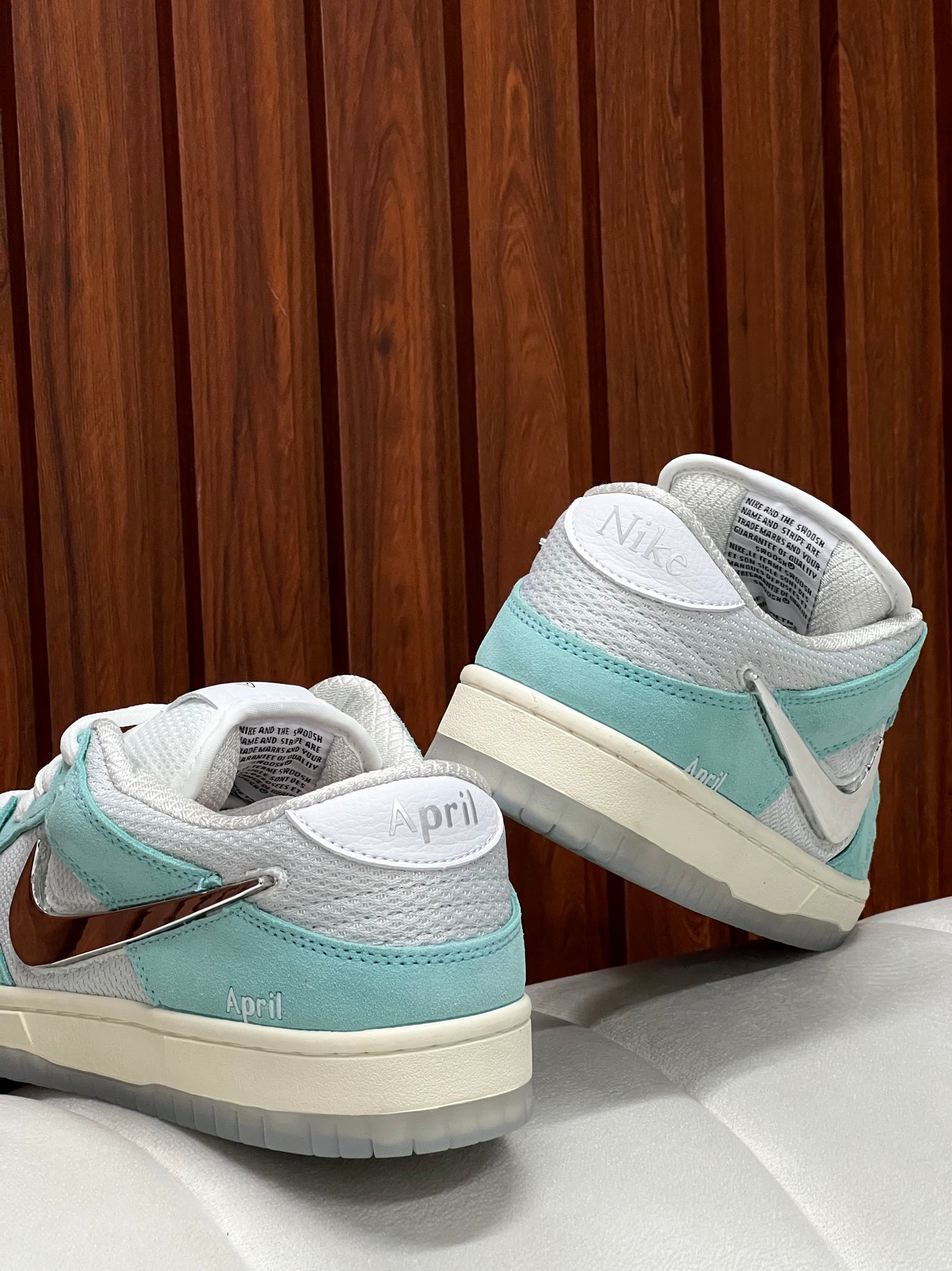 Nike SB Dunk Low X April