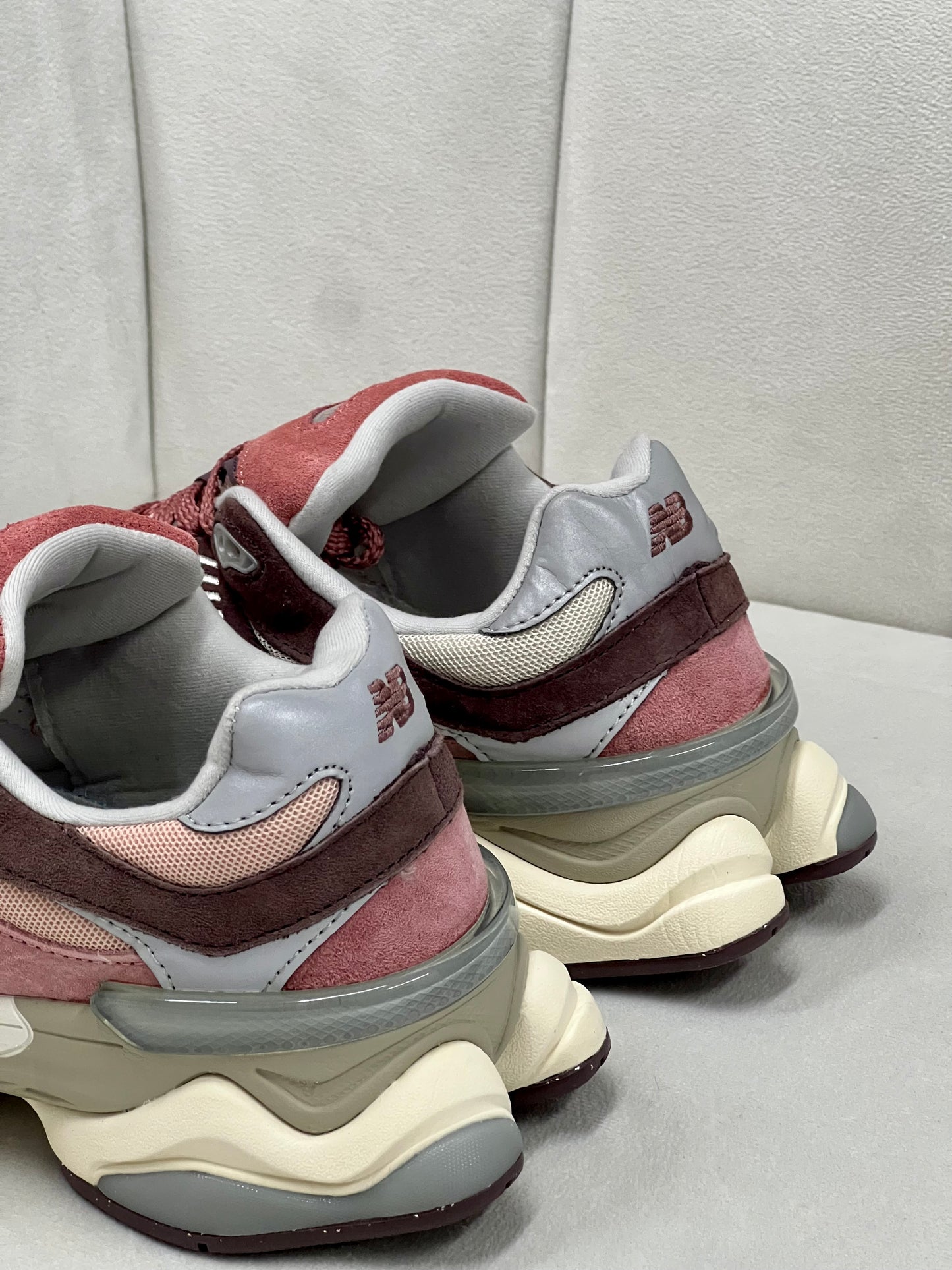 New Balance 9060 Cherry Blossom