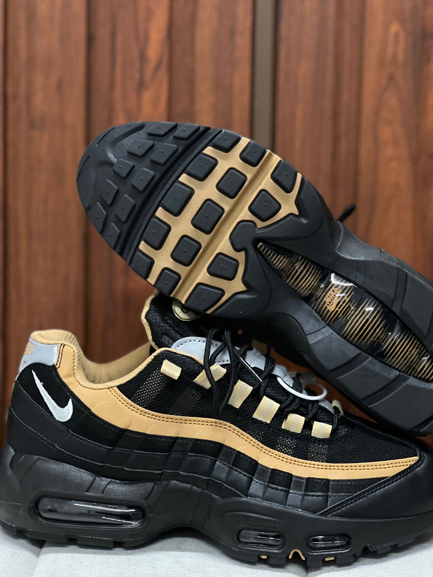 Nike Air Max 95 Black Elemental Gold