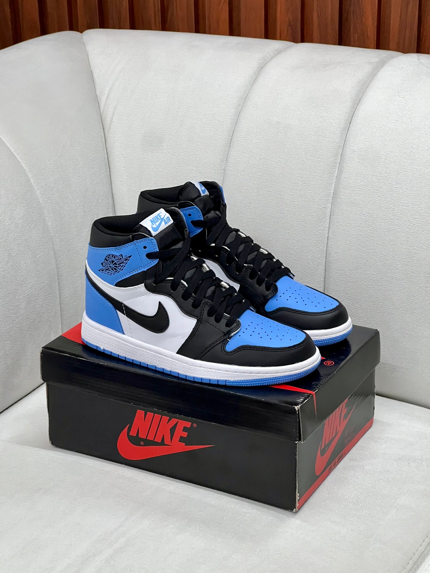 Nike Jordan 1 Retro High OG UNC Toe