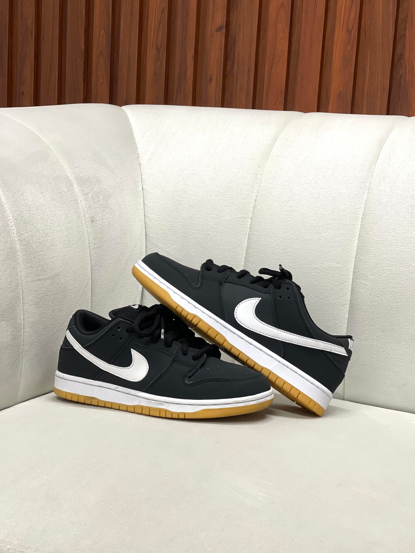 Nike SB Dunk Low Black Gum
