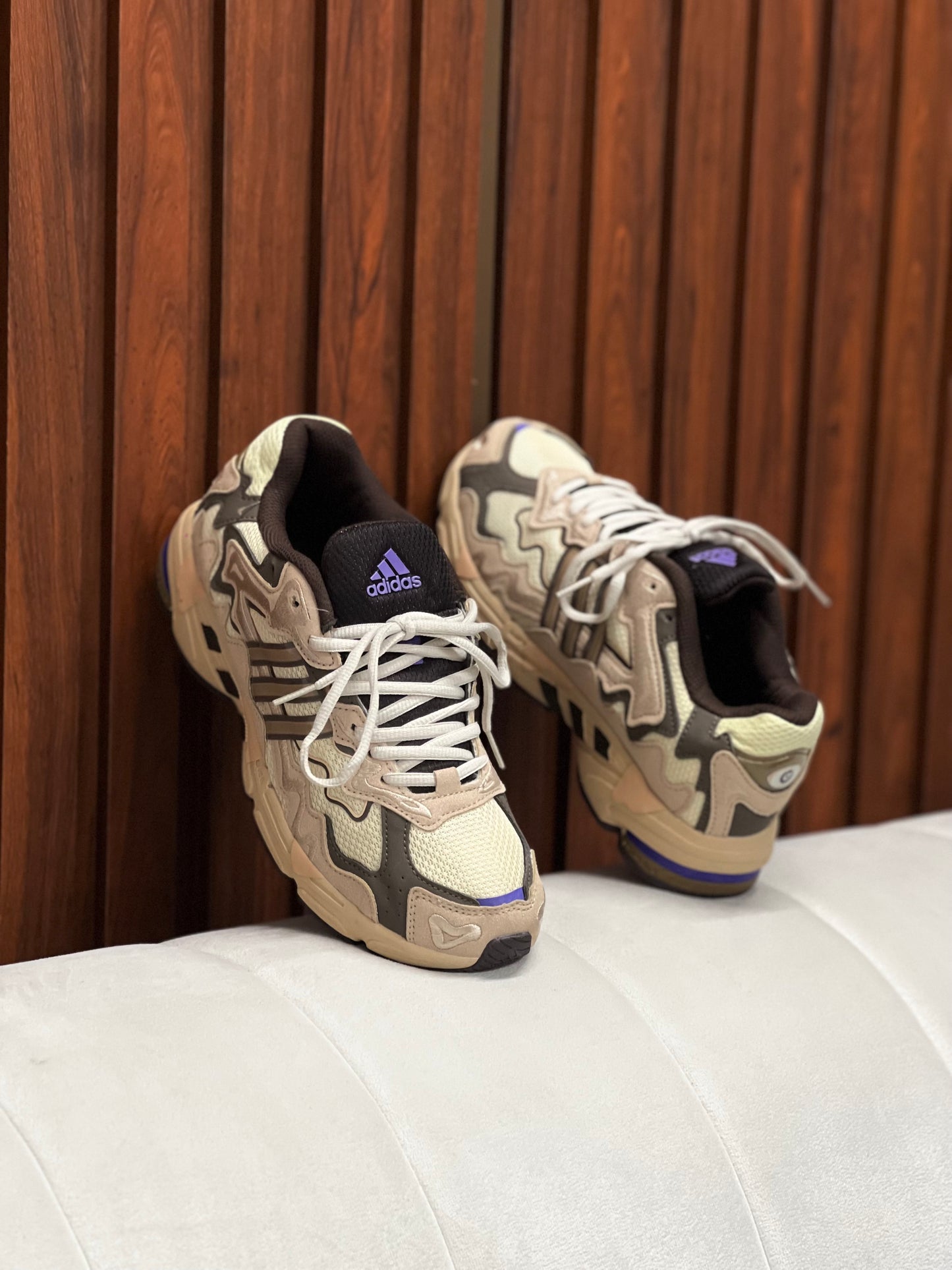 Adidas Response CL Bad Bunny Paso Fino