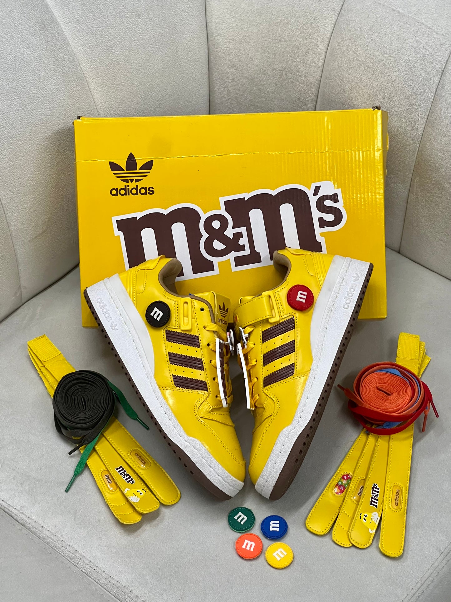 Adidas Forum Low
M&M's