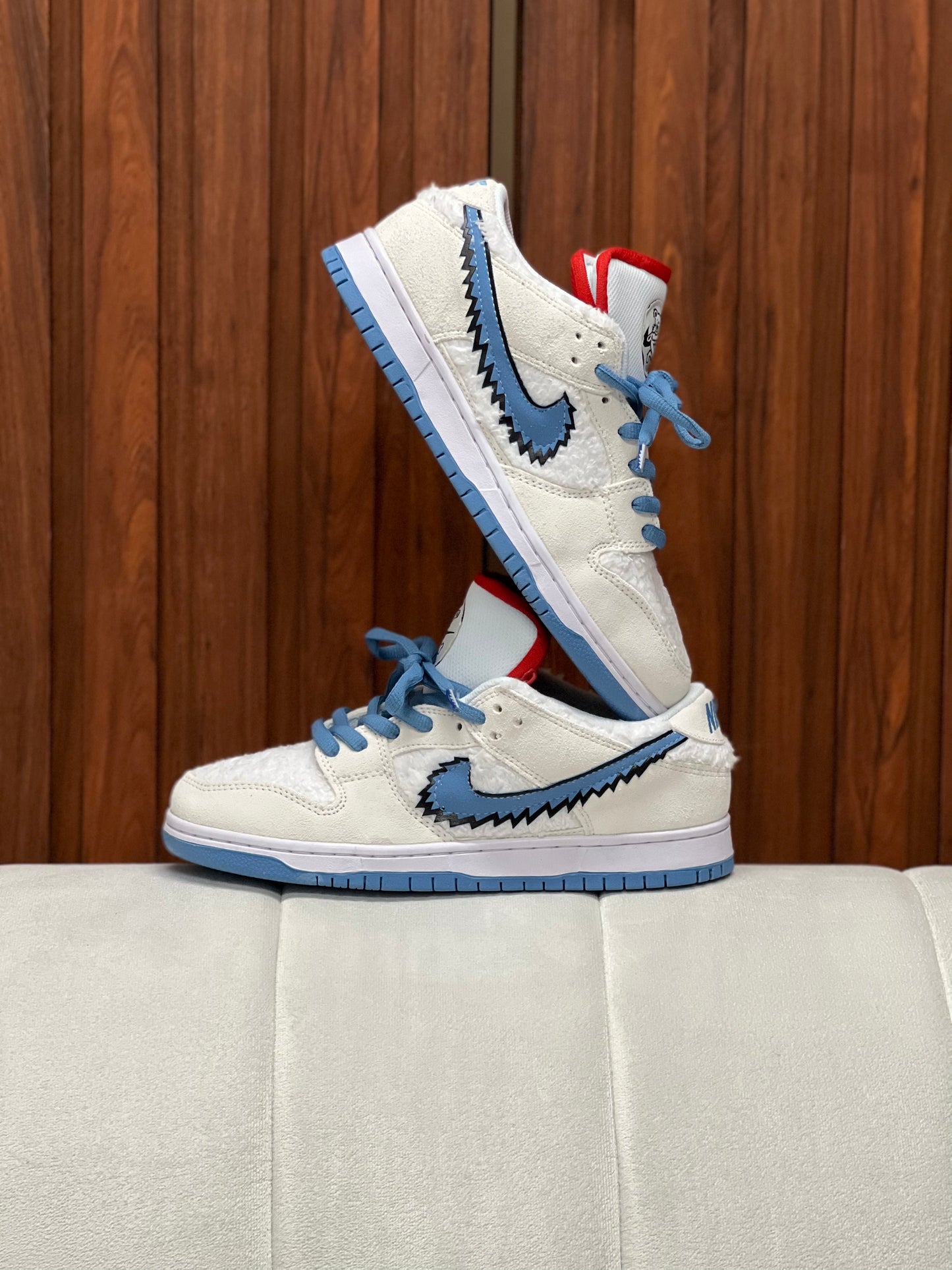 Nike SB Dunk Low X The Abominable Snowman