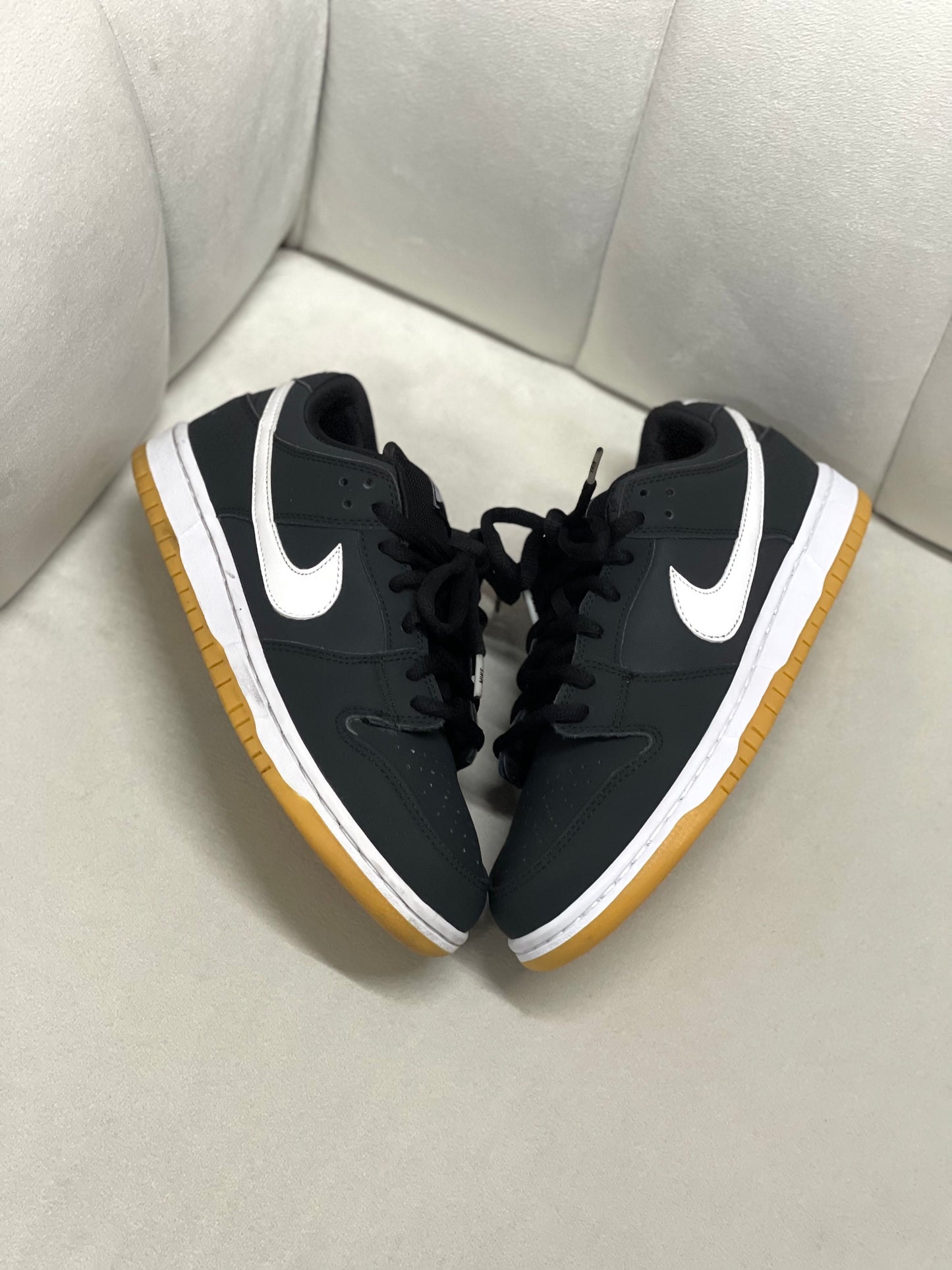 Nike SB Dunk Low Black Gum