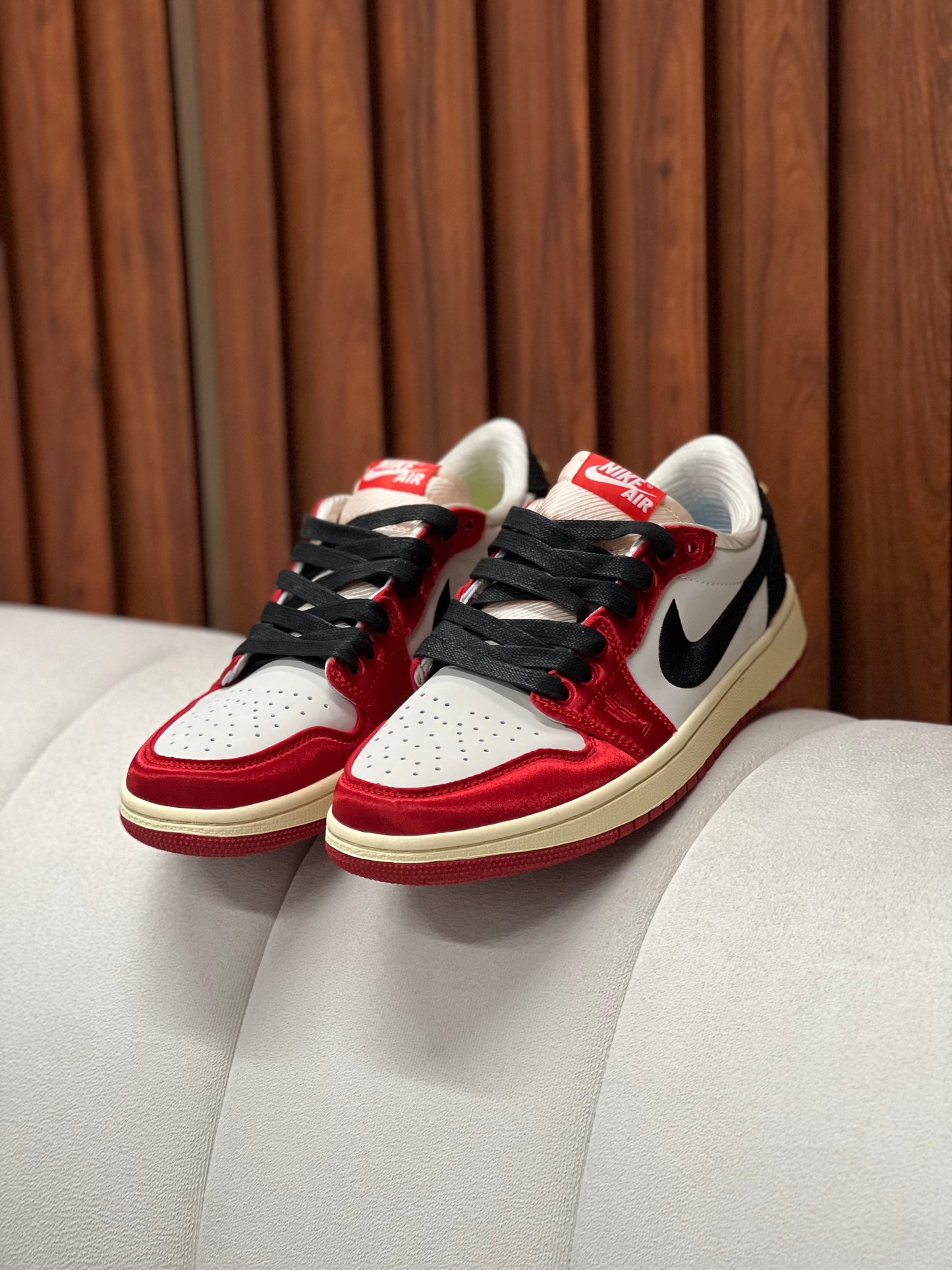 Nike Air Jordan 1 Low OG Trophy Room Rookie Card Away