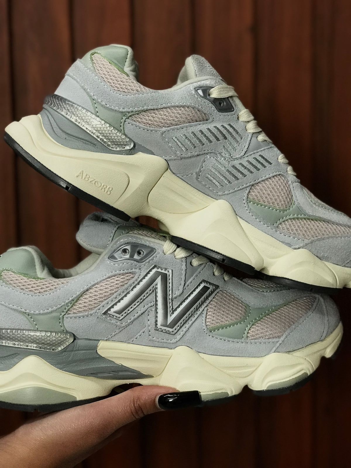 New Balance 9060