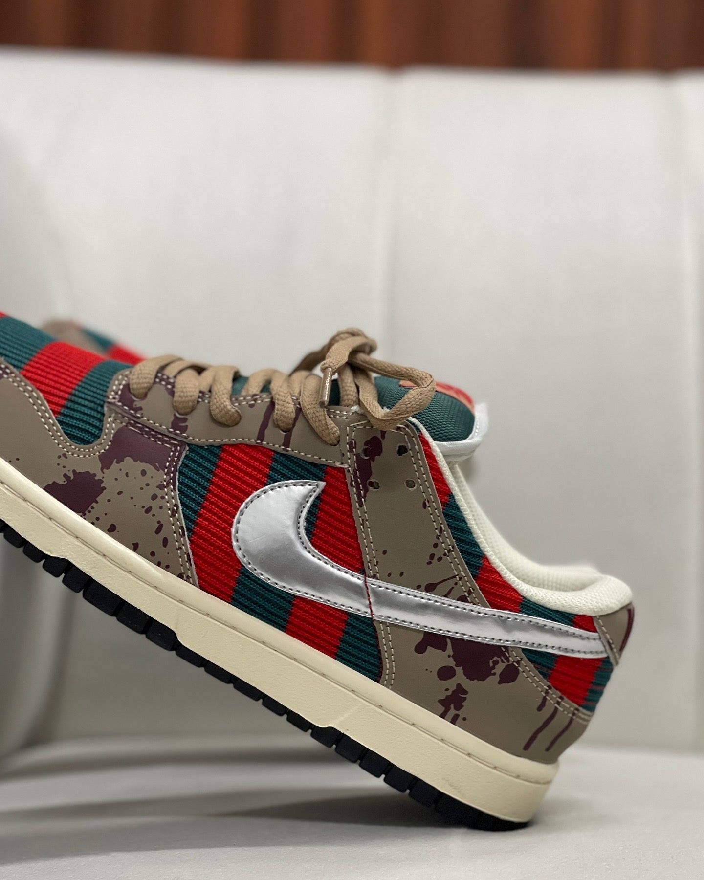 Nike SB Dunk Low Freddy Krueger