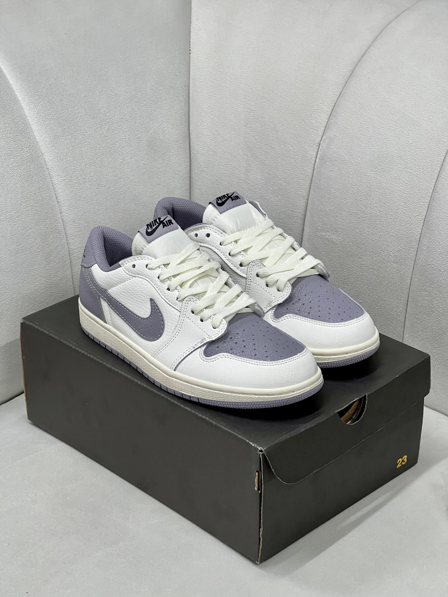 Air Jordan 1 Retro Low OG Atmosphere Grey