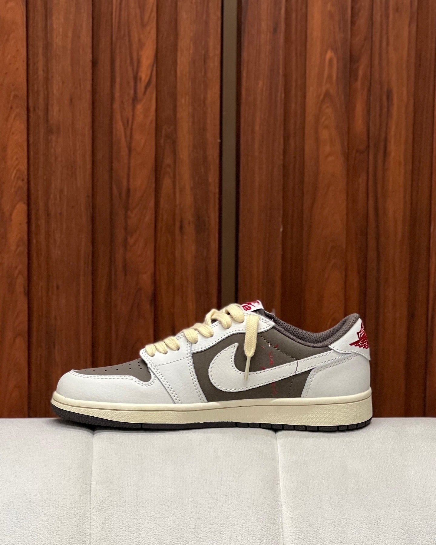 Nike Air jordan retro 1 X Travis Scott