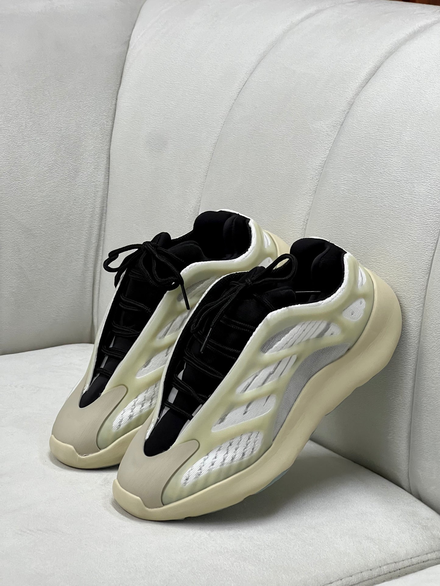 Adidas Yeezy 700 V3 Azael