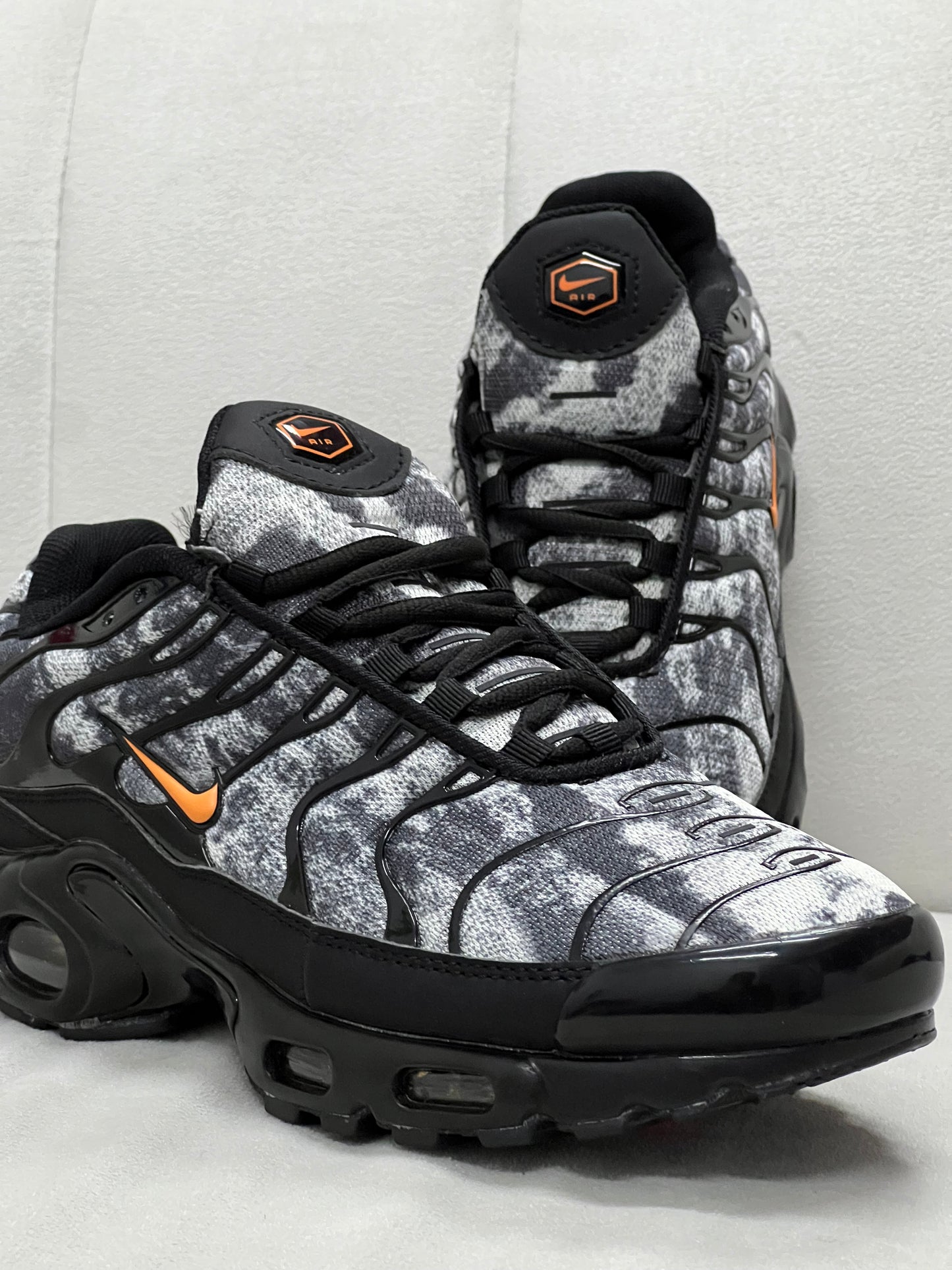 Nike Air Max TN Plus Black Orange Camo
