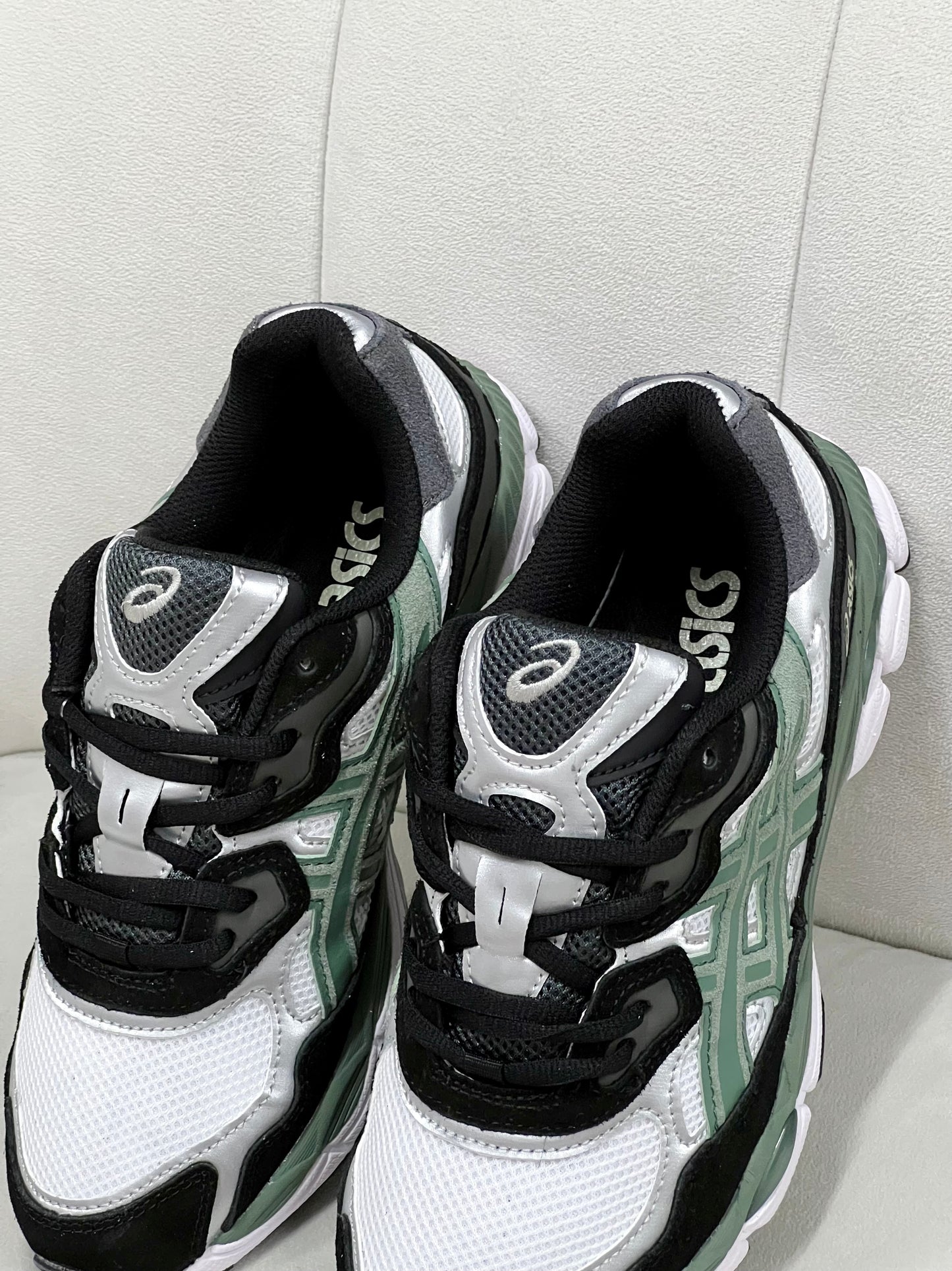 Asics Gel NYC White Black Ivy