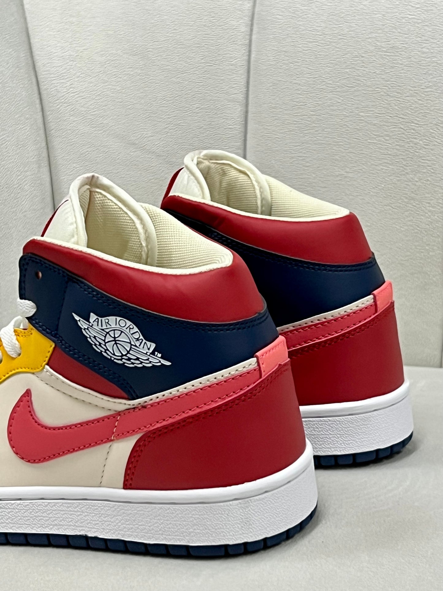 Nike Jordan 1 Multicolor