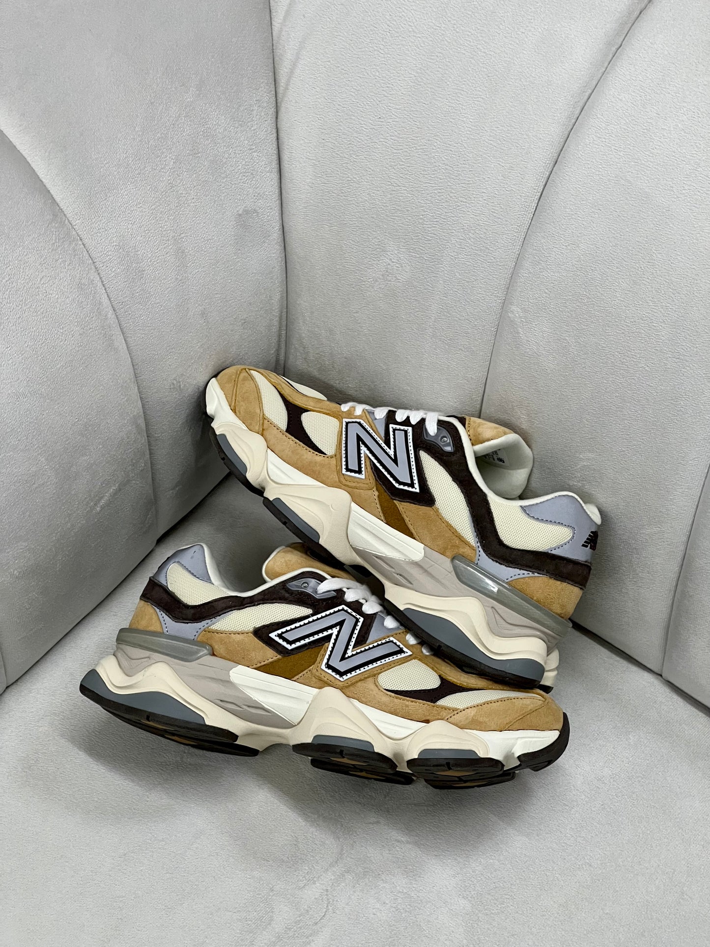 New Balance 9060