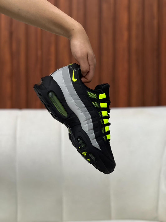 Nike air max 95 black grey neon