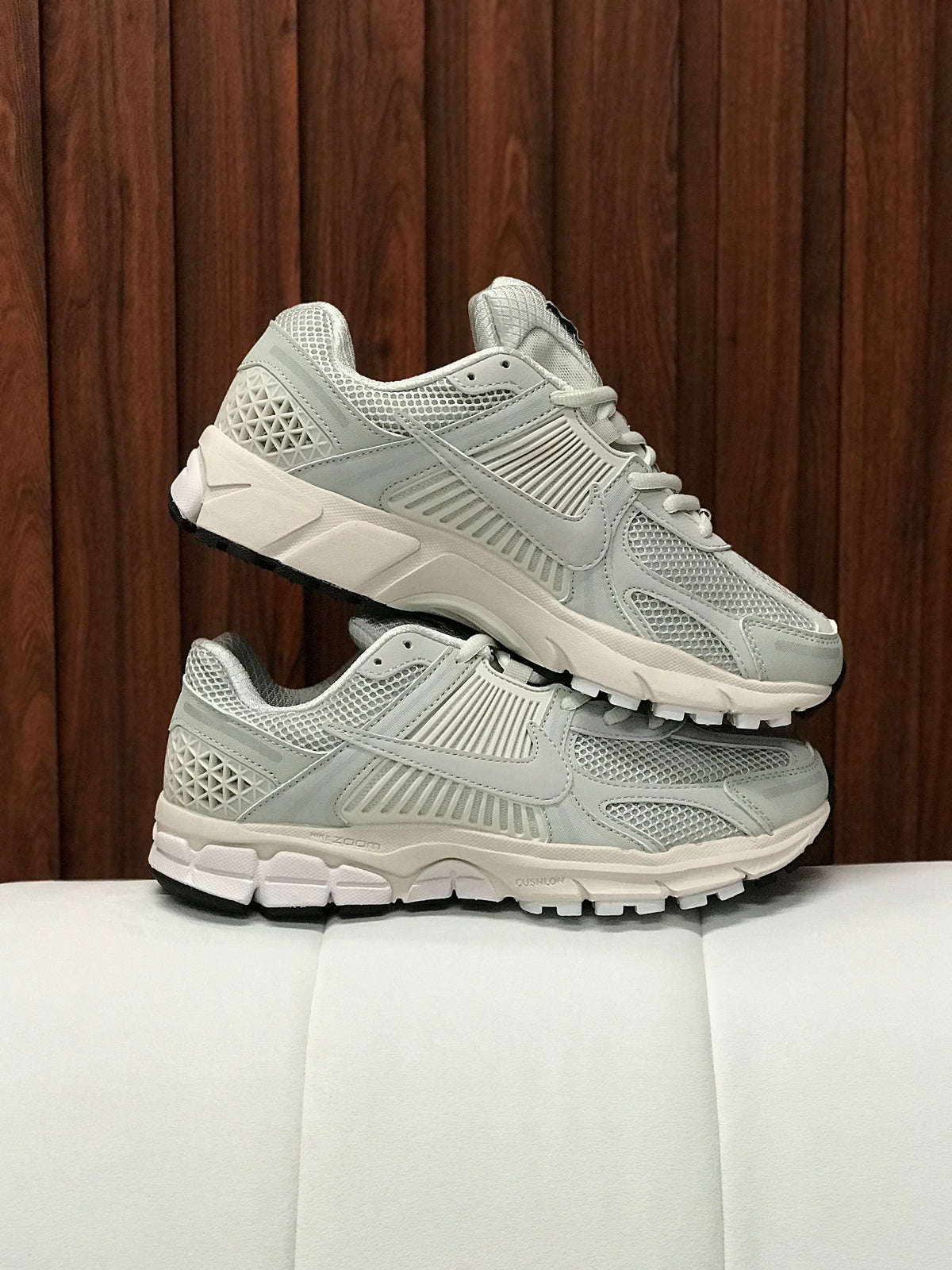 Nike Zoom Vomero 5 White Vast Grey