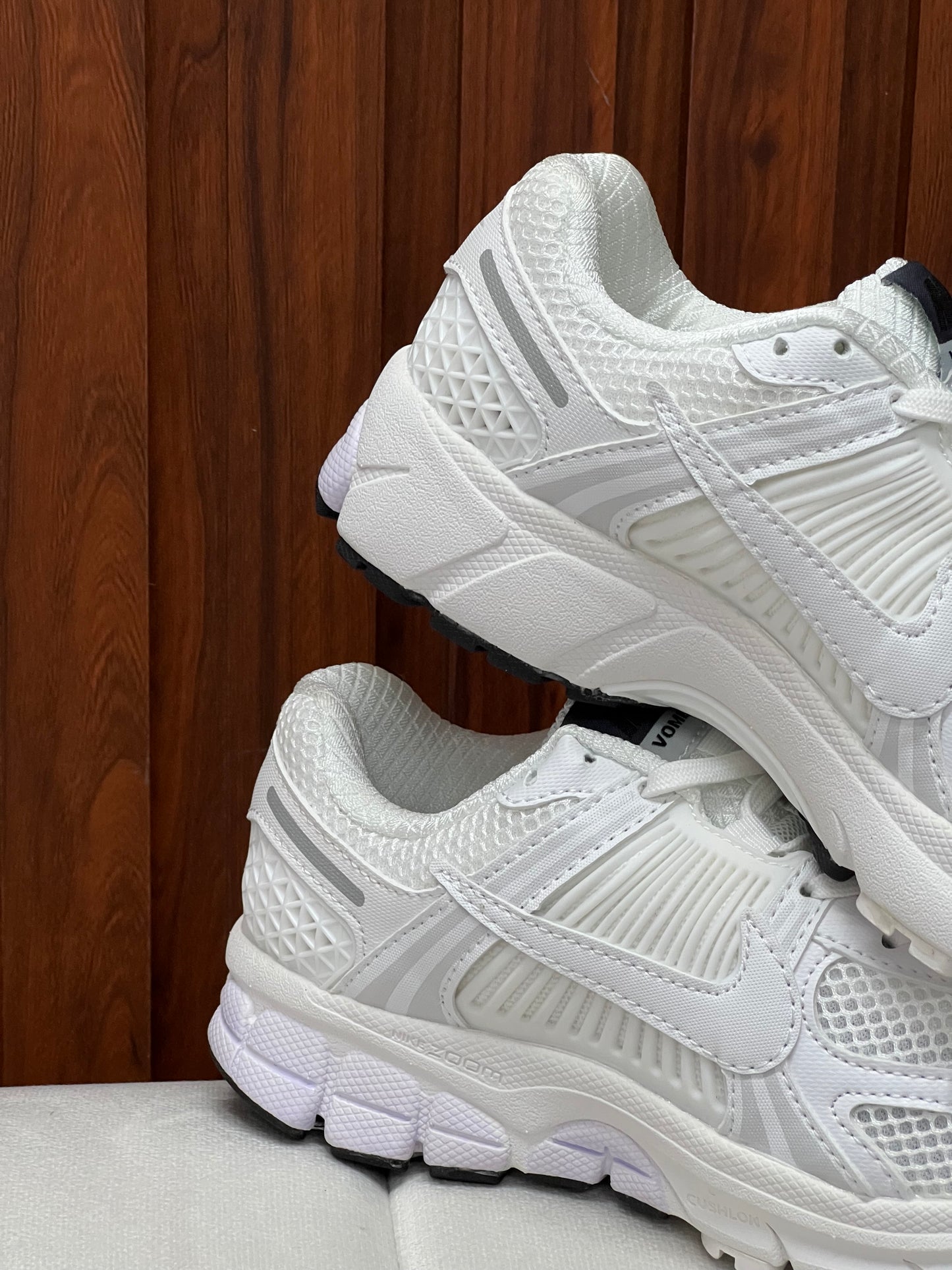 Nike Zoom Vomero 5 Triple White