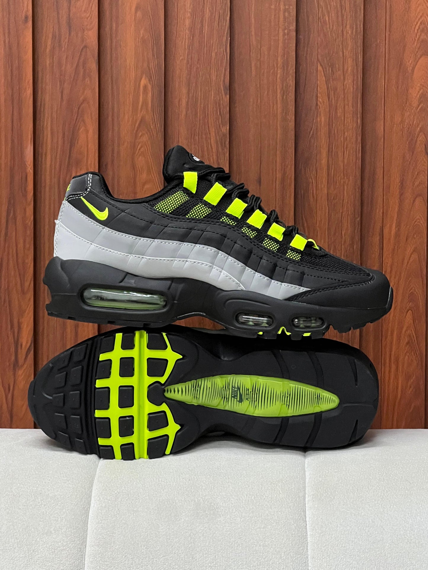 Nike air max 95 black grey neon