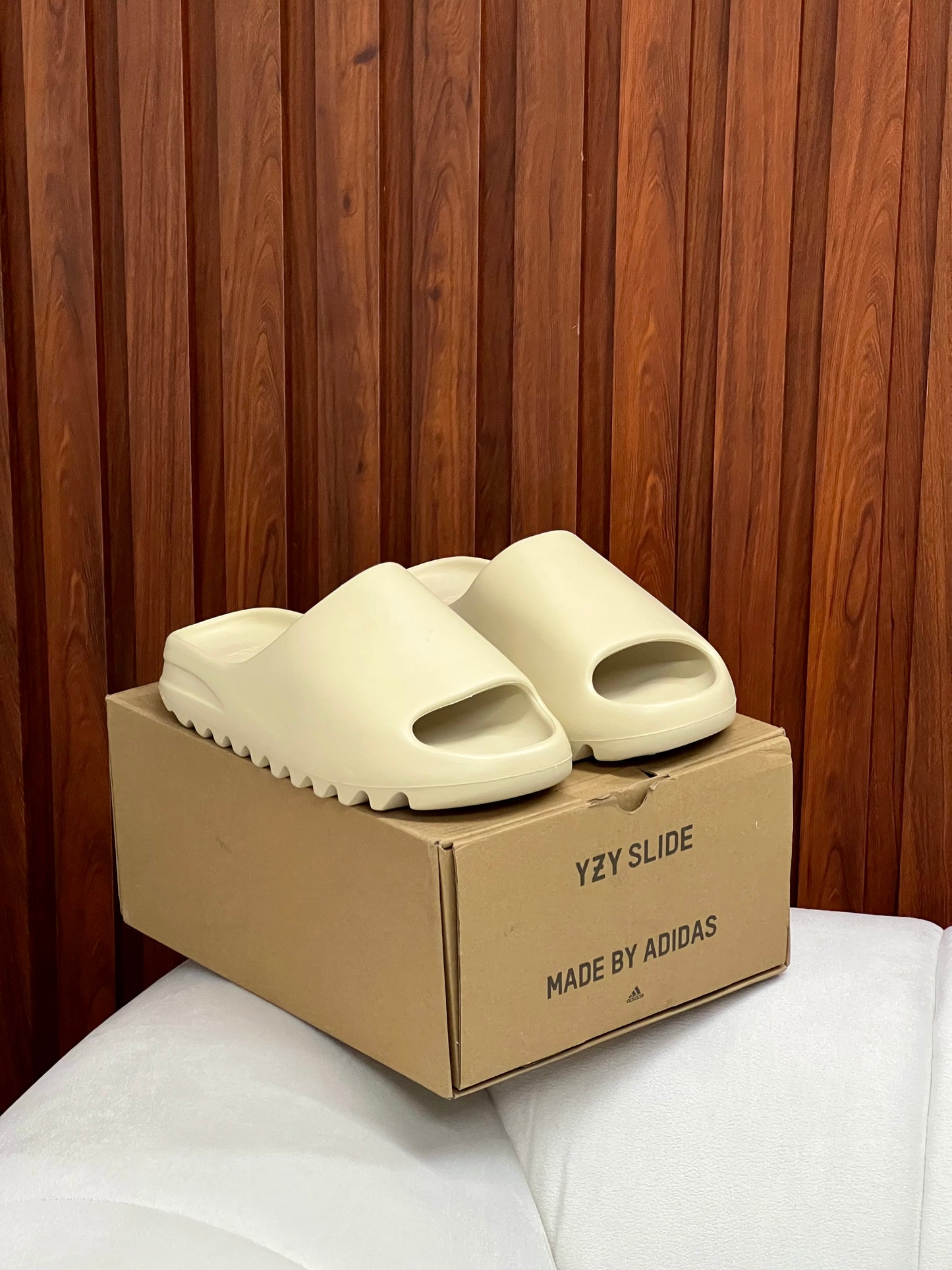 Adidas Yeezy Slide Bone