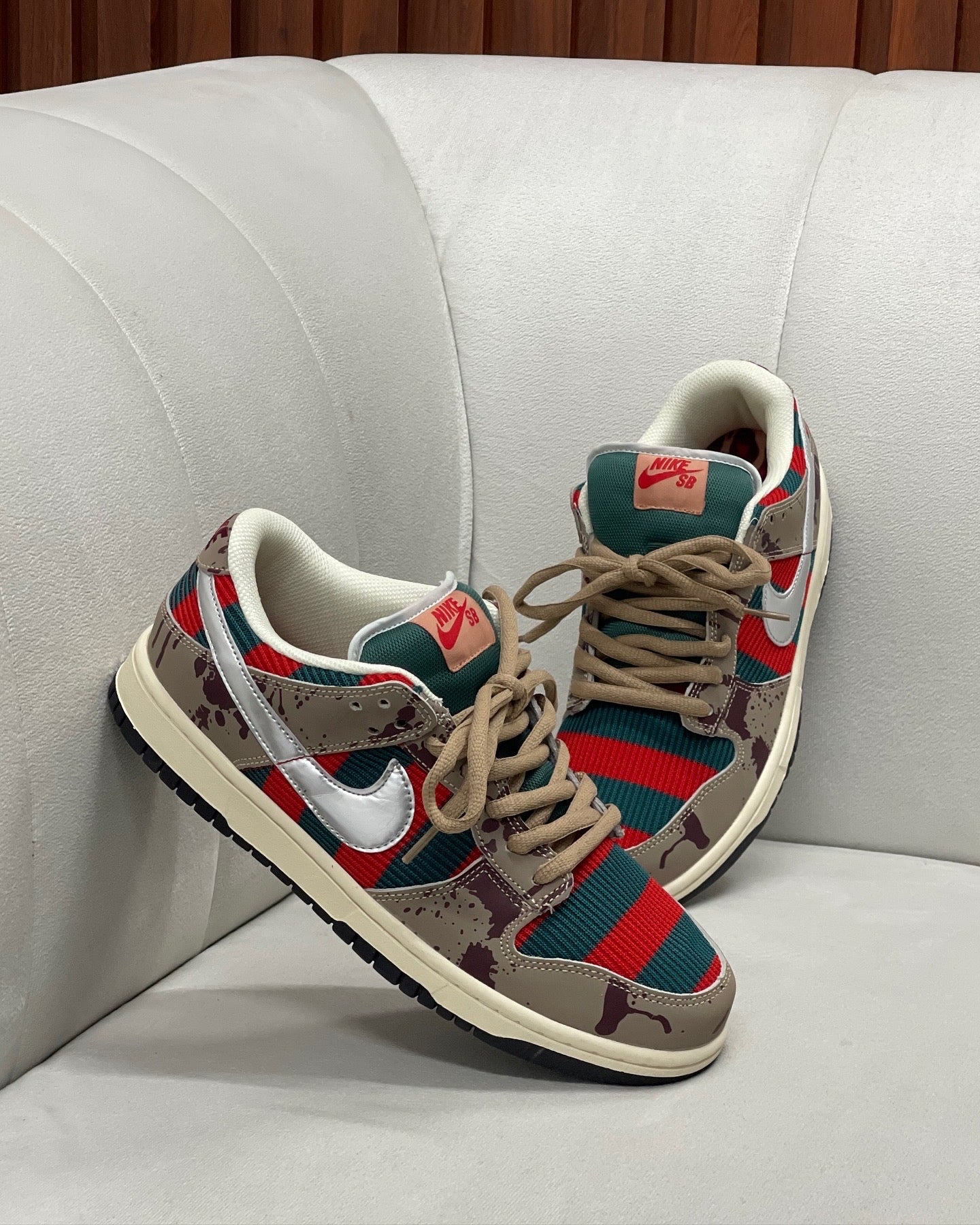 Nike SB Dunk Low Freddy Krueger