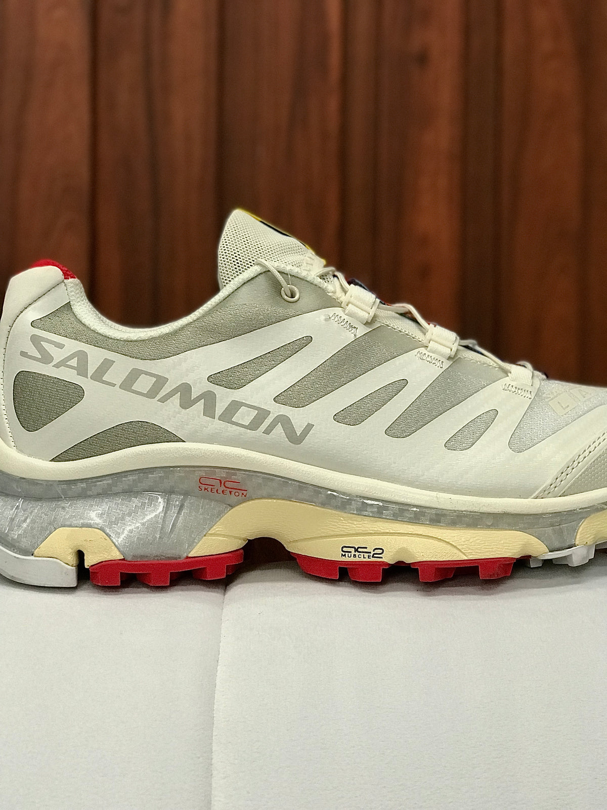 Salomon XT 4 OG Vanilla Ice Fiery