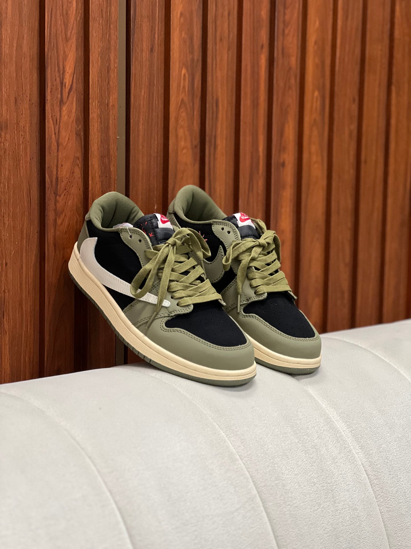 Nike Air jordan retro 1 X Travis Scott