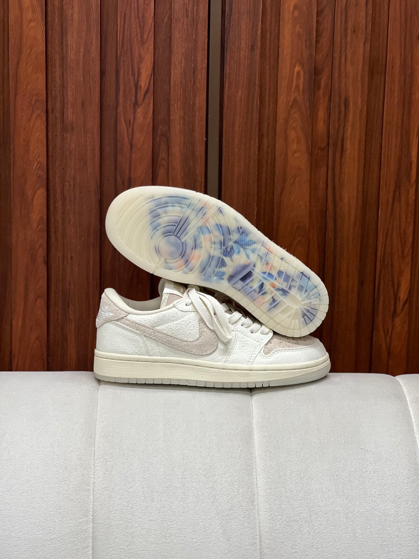 Nike Air Jordan 1 Retro Low OG Chris Paul Give Them Flowers