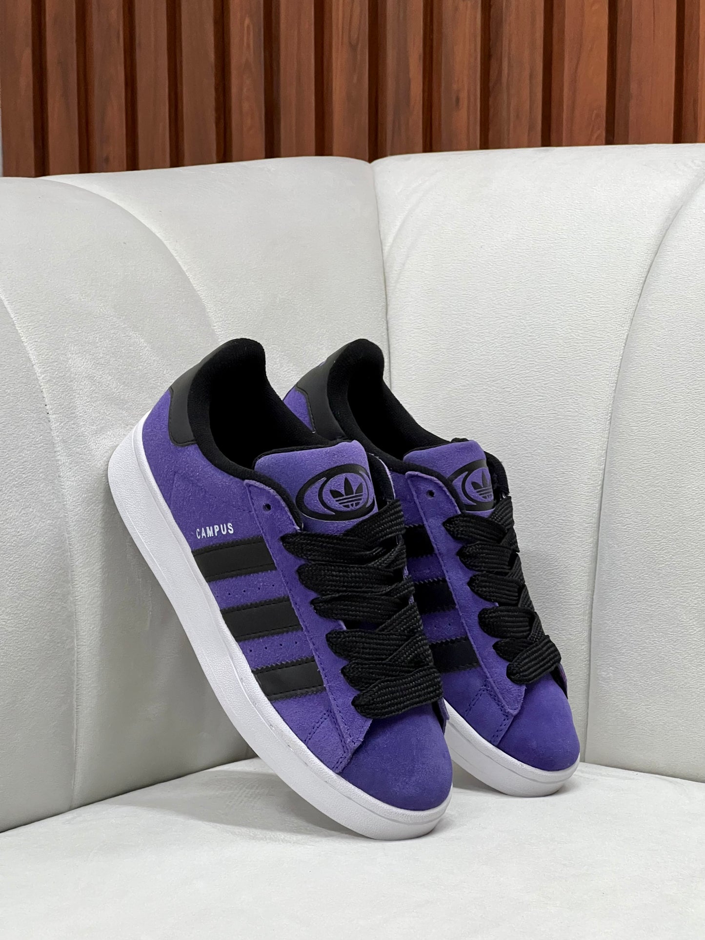 Adidas Campus 00s