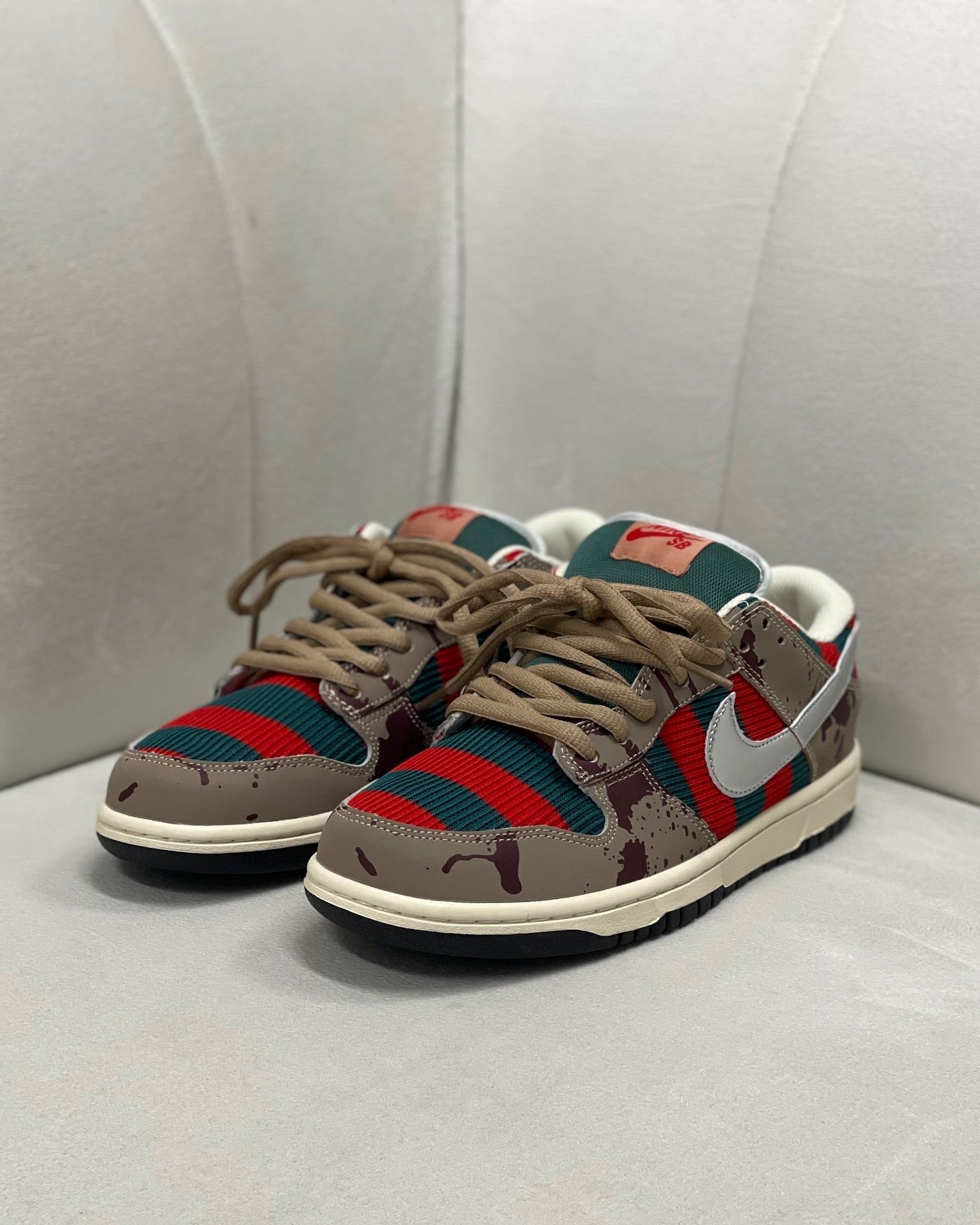 Nike SB Dunk Low Freddy Krueger
