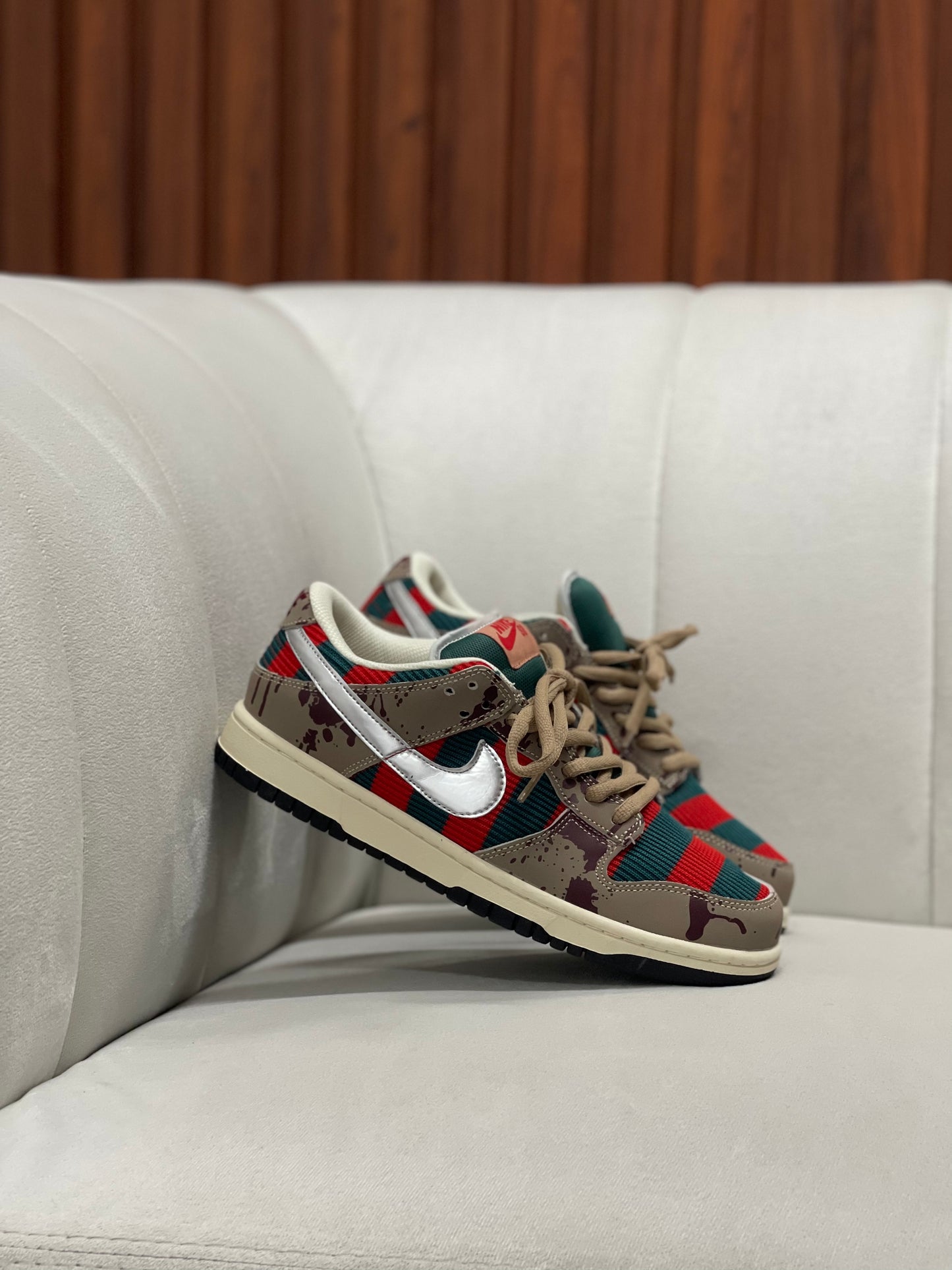 Nike SB Dunk Low Freddy Krueger