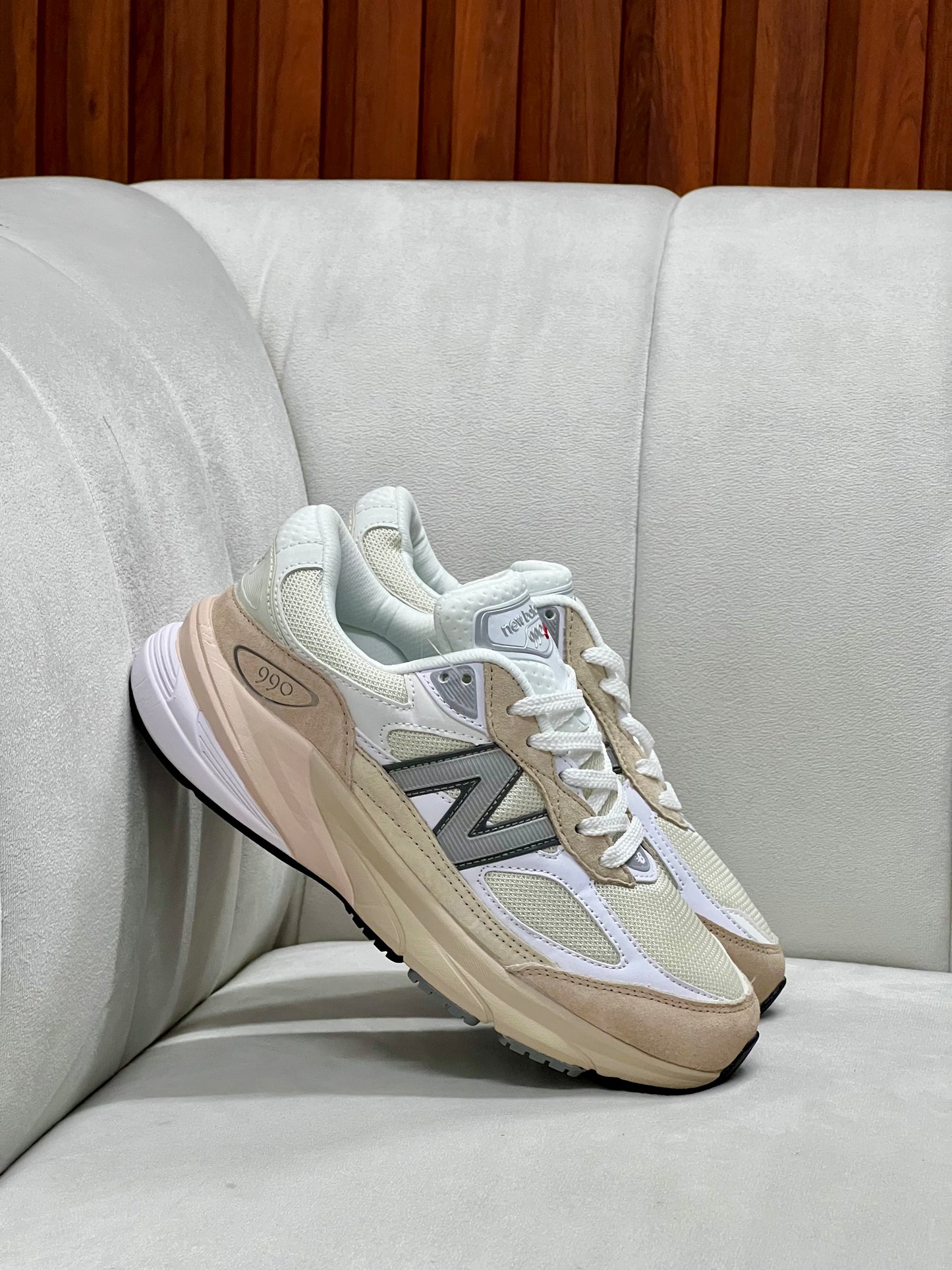 New Balance 990v6