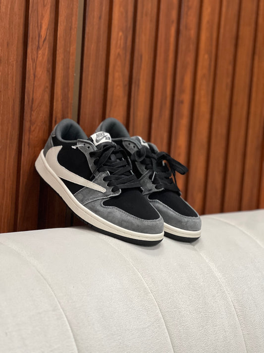 Nike Air jordan retro 1 X Travis Scott