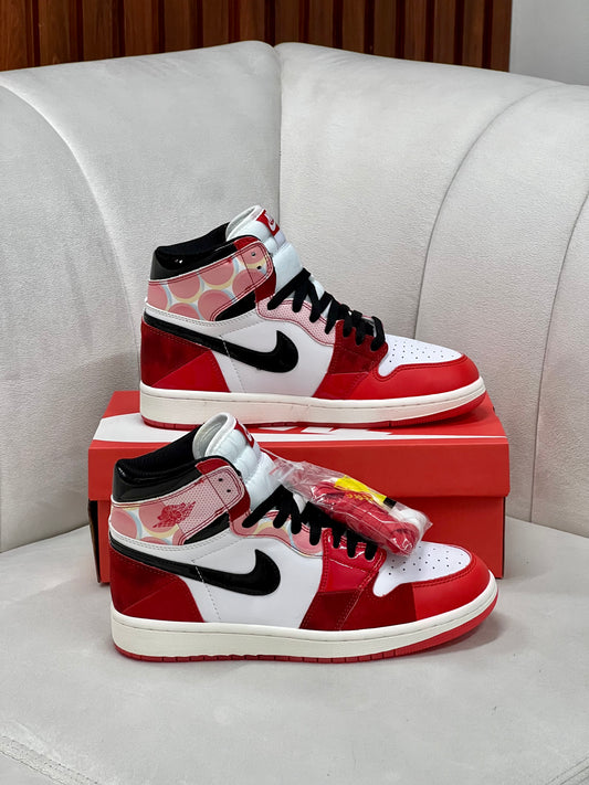 Nike Jordan 1 Retro High OG
Spider-Man