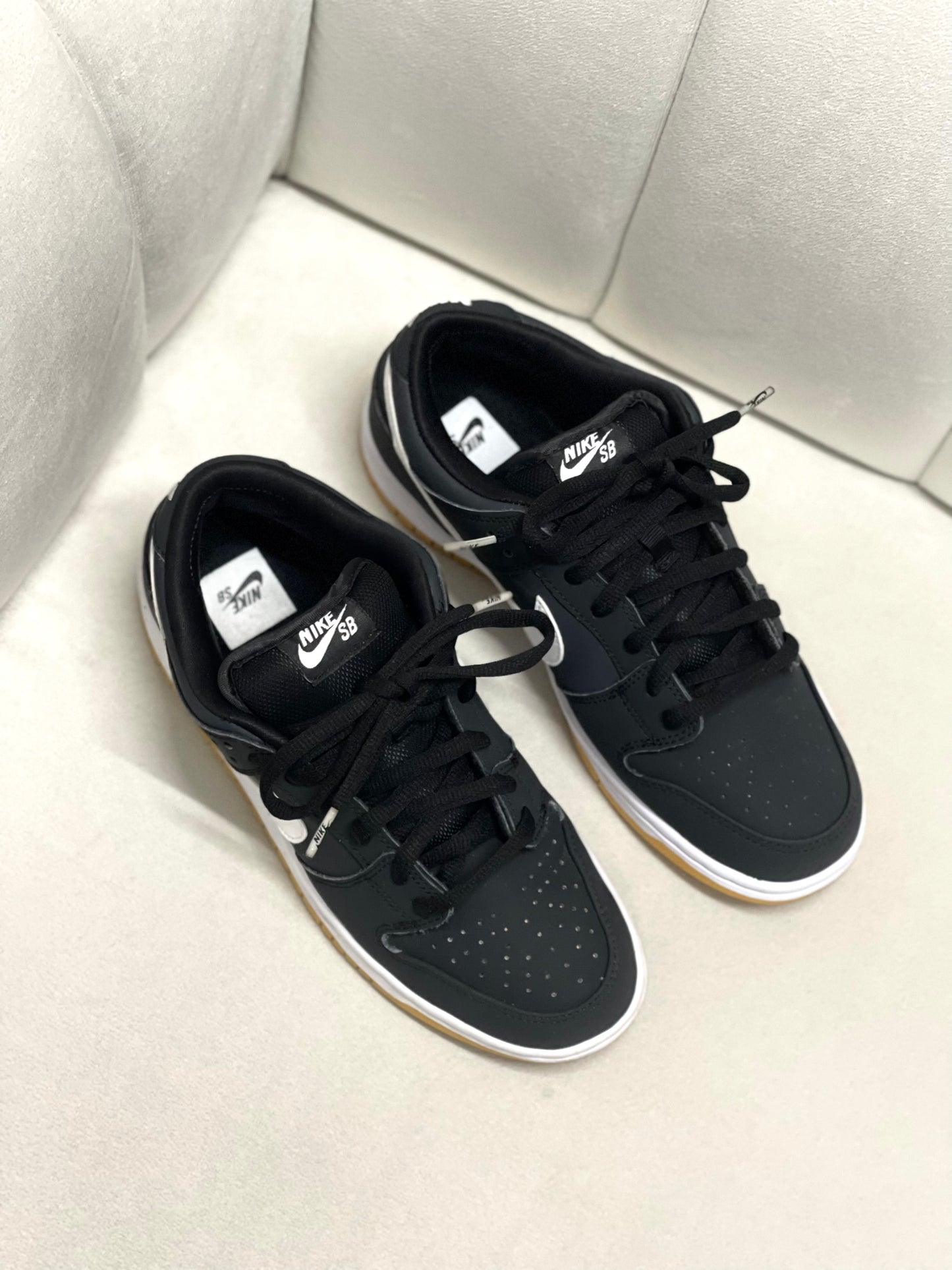 Nike SB Dunk Low Black Gum