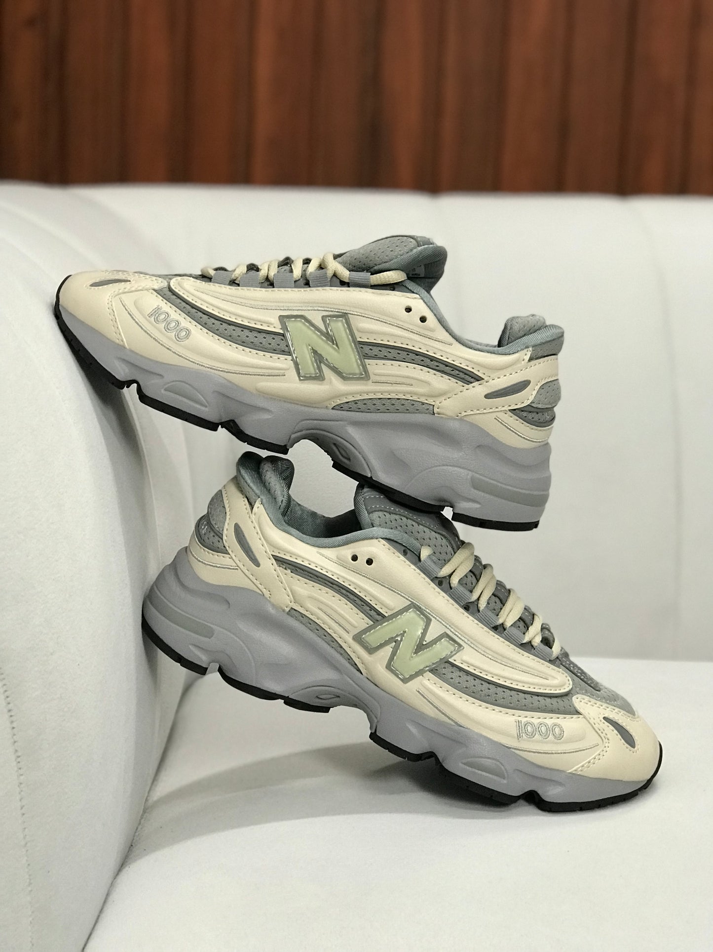 New Balance 1000