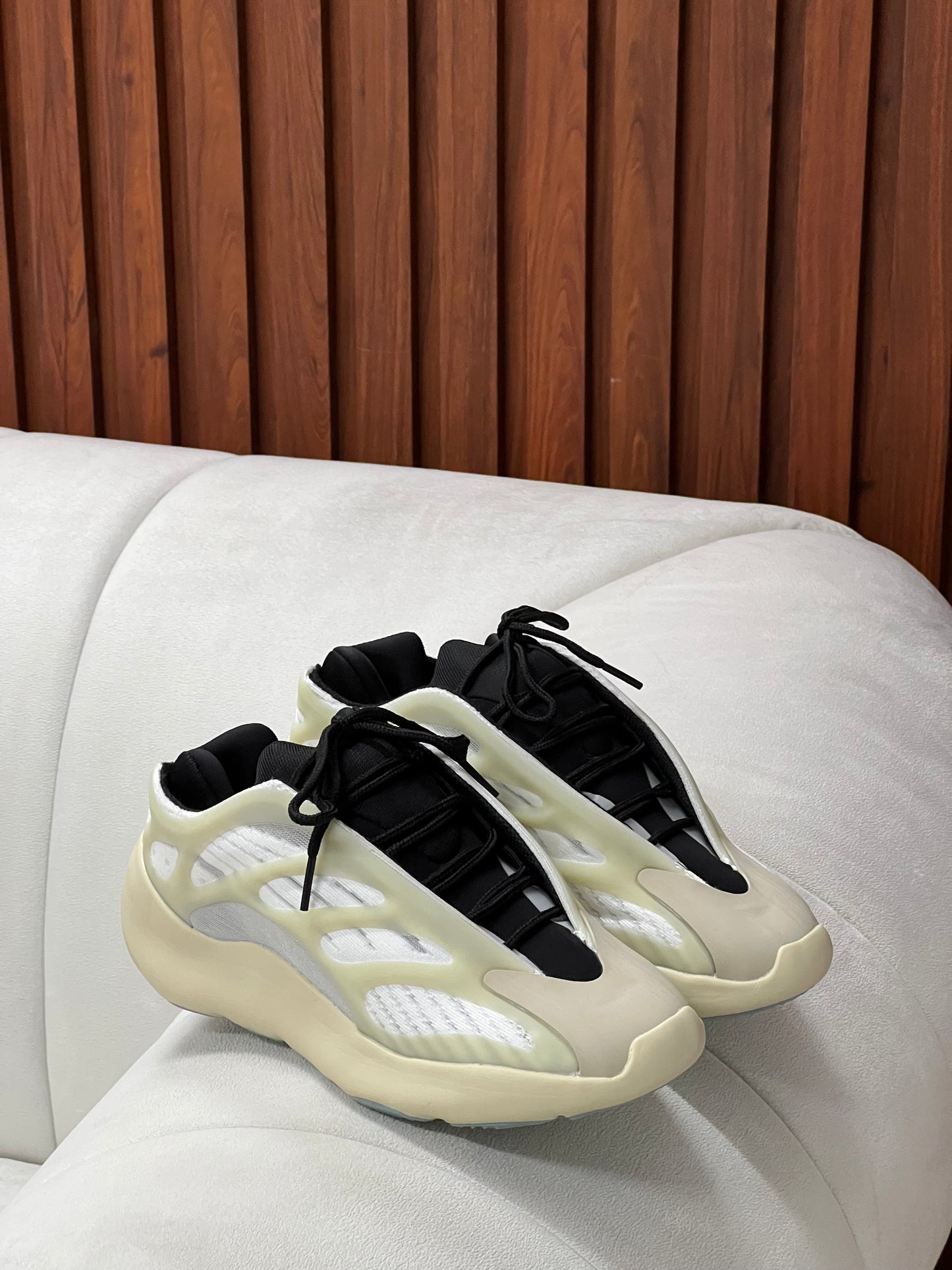 Adidas Yeezy 700 V3 Azael
