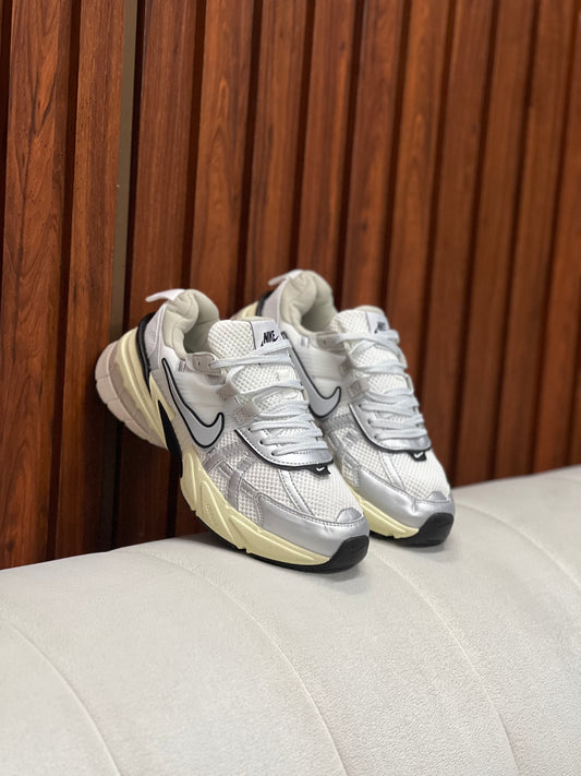 Nike V2K Run Pure Platinum Metallic Silver