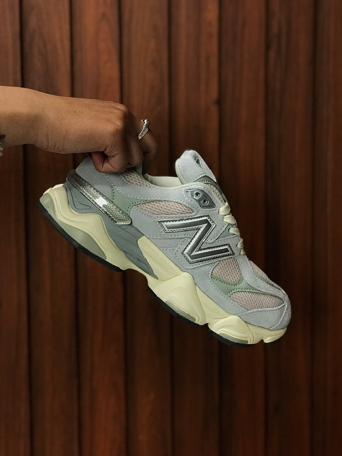 New Balance 9060