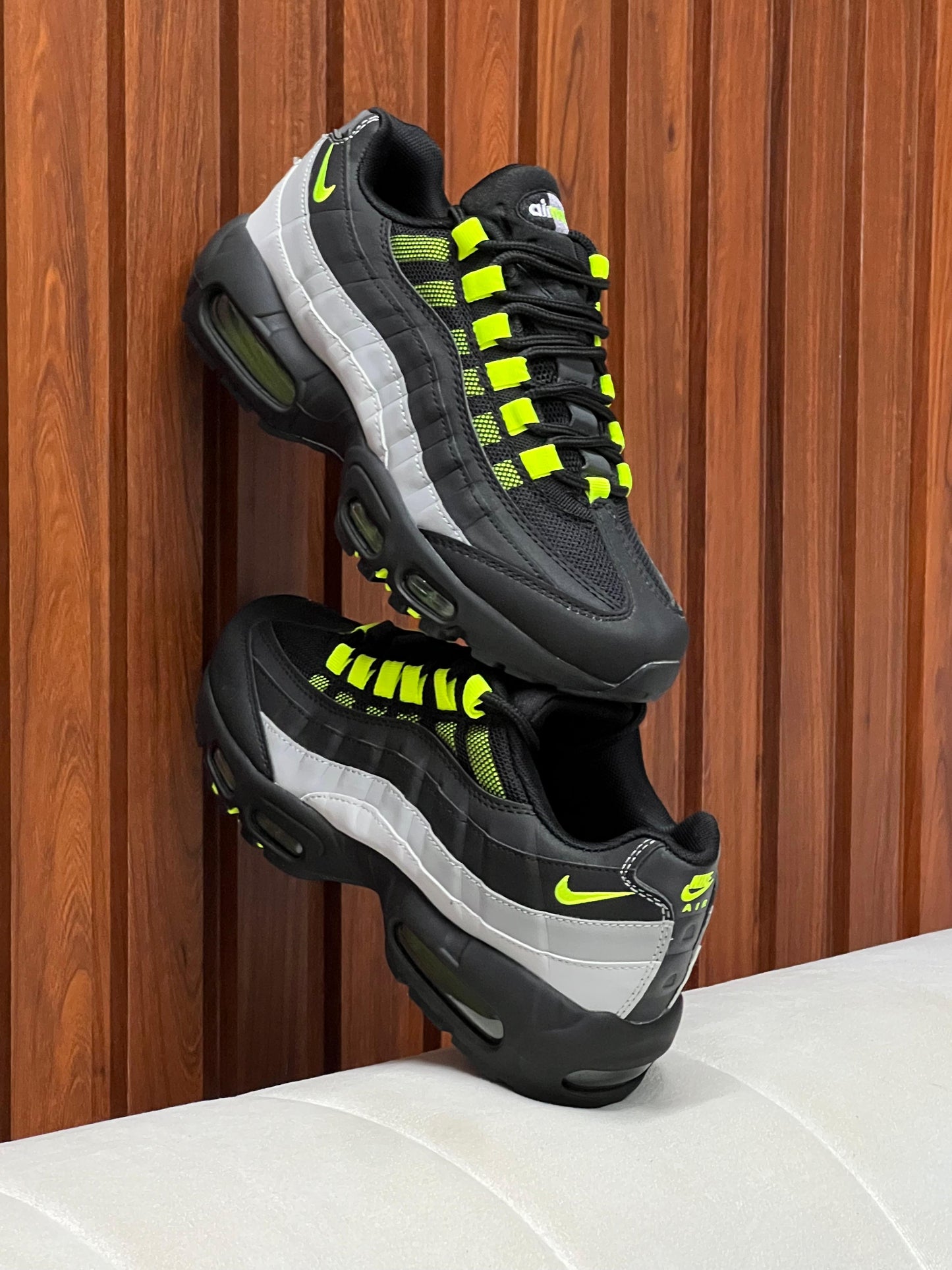Nike air max 95 black grey neon