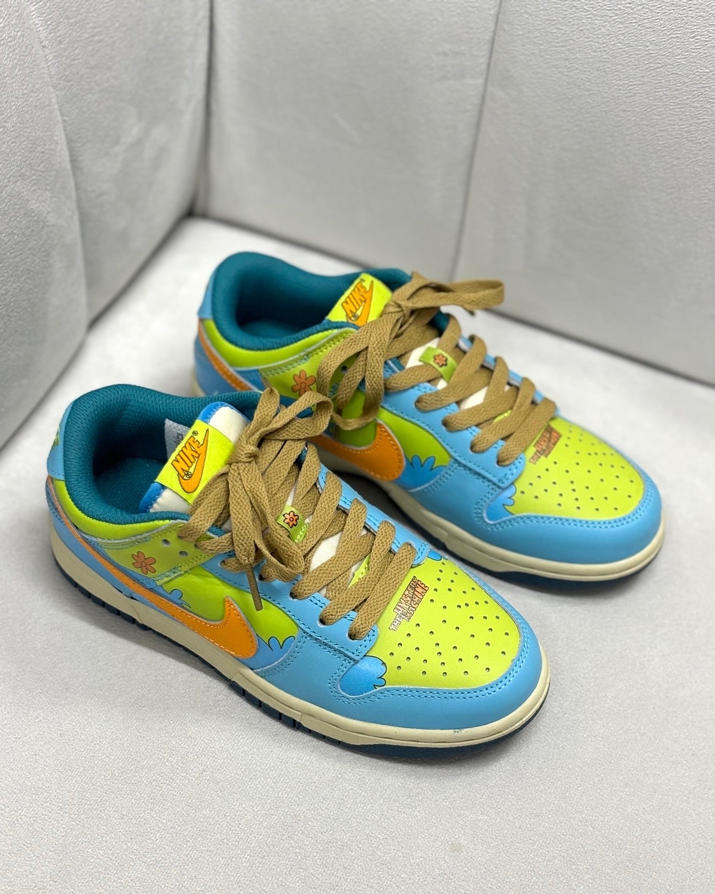 Nike SB Dunk Low Scooby-Doo