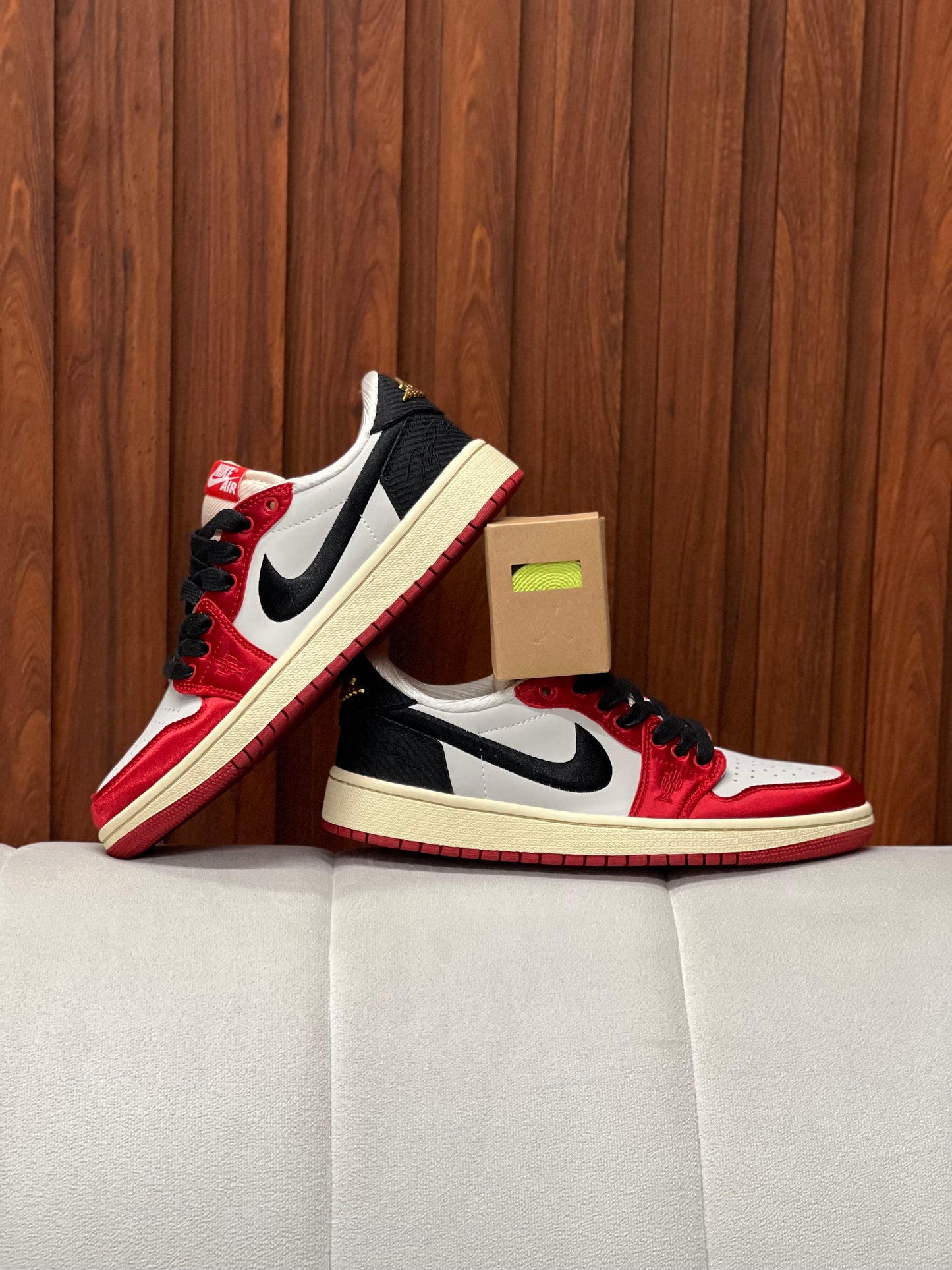 Nike Air Jordan 1 Low OG Trophy Room Rookie Card Away