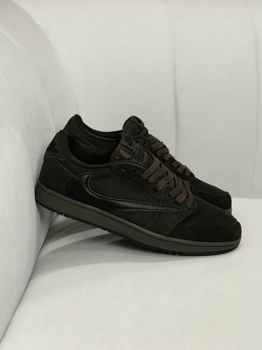 Nike Air Jordan Retro 1 X Travis Scott Velvet Brown