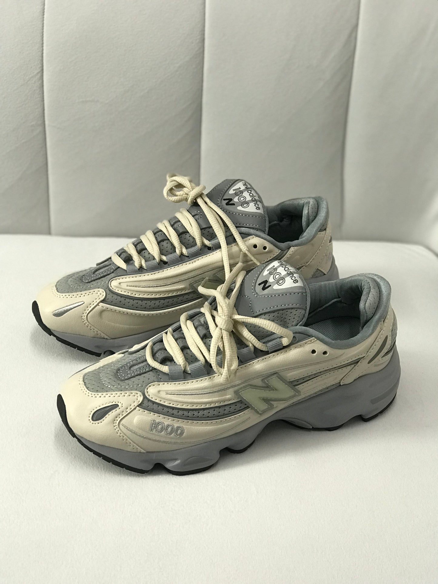 New Balance 1000