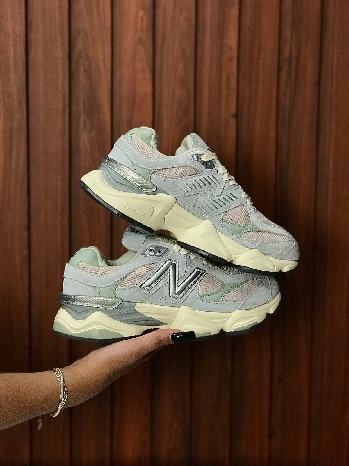 New Balance 9060
