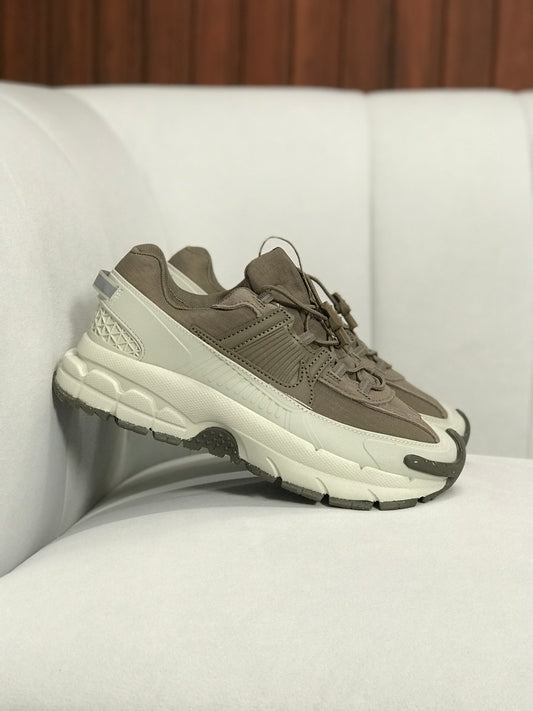 Nike Zoom Vomero 5 Roam Light Bone Mink Brown