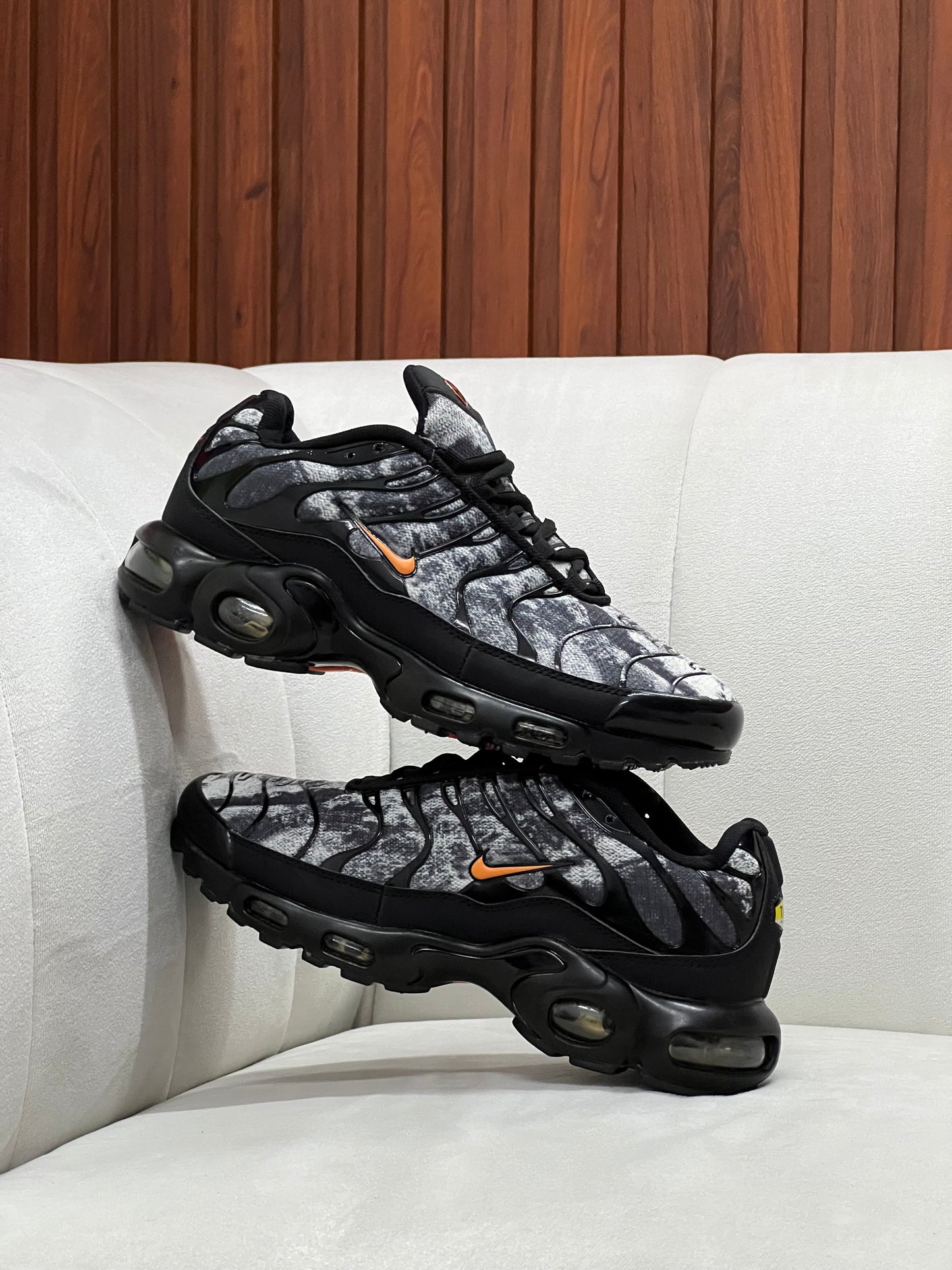 Nike Air Max TN Plus Black Orange Camo