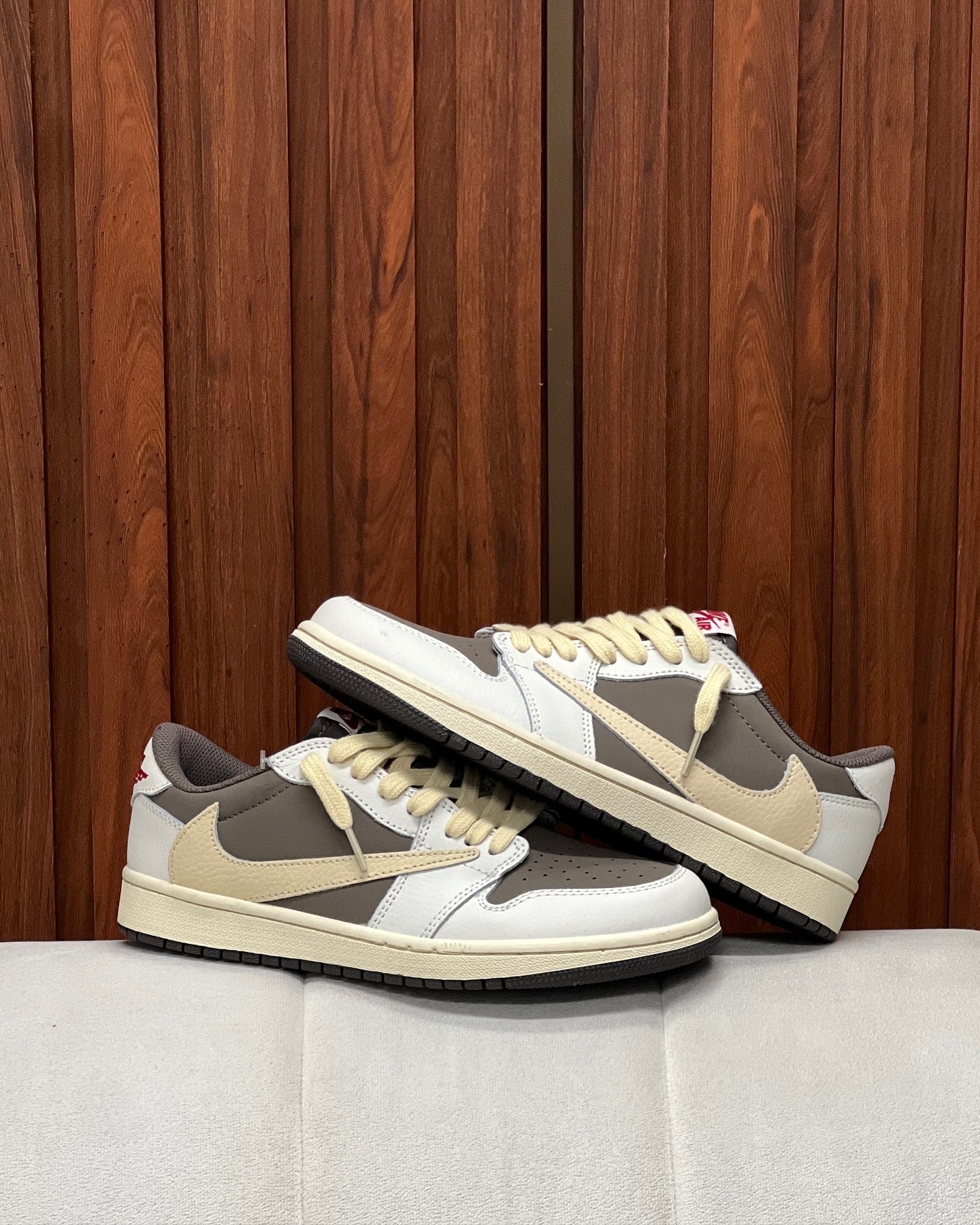 Nike Air jordan retro 1 X Travis Scott