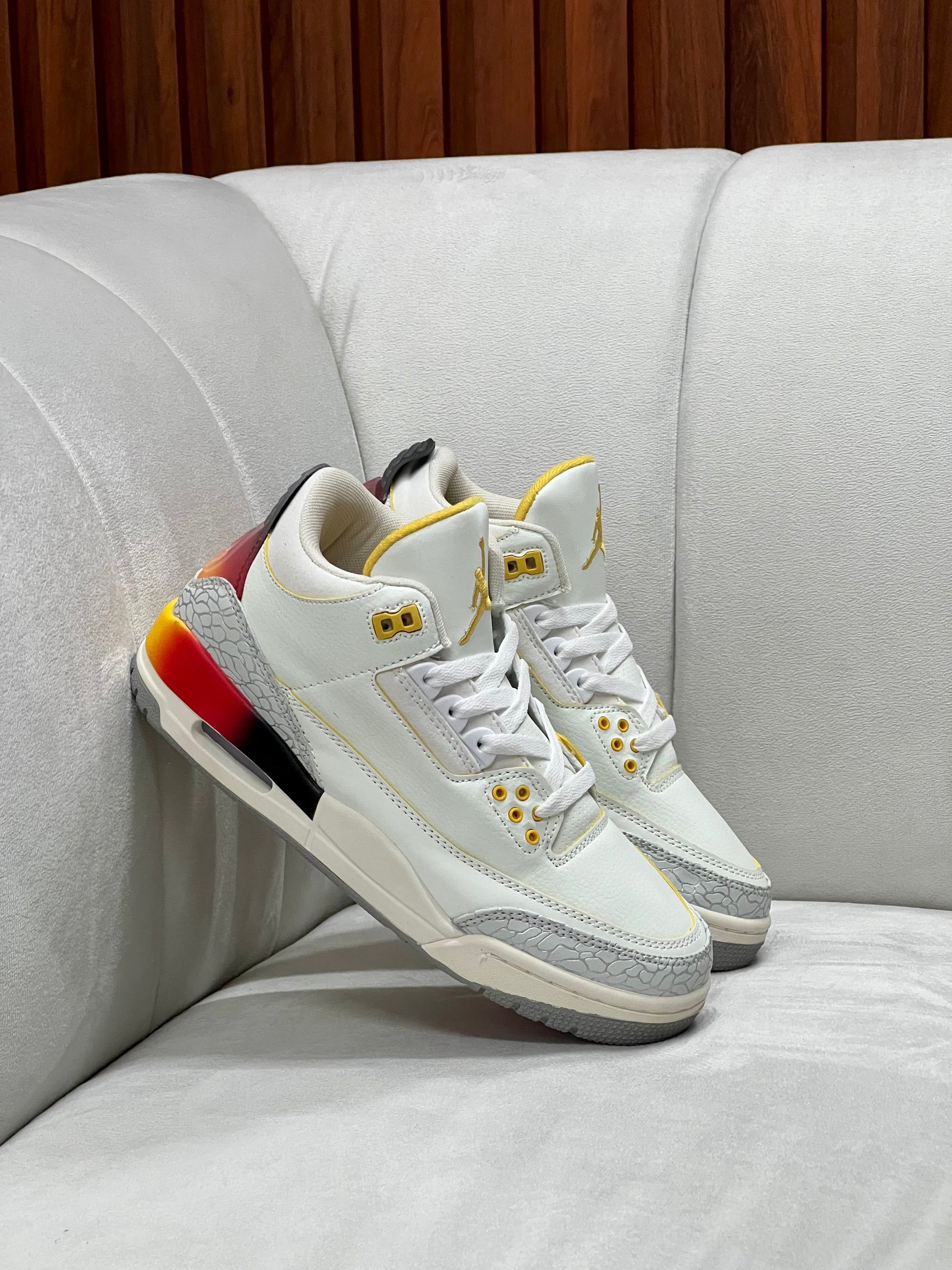 Balvin Nike Tenis J Balvin Blanco JORDAN RETRO X J BALVIN